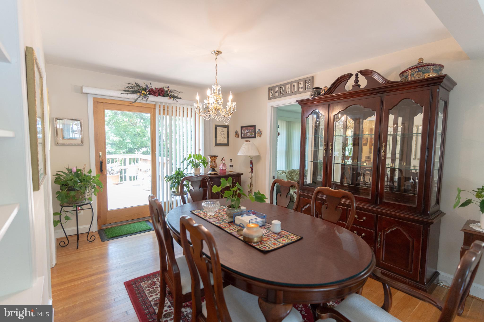 Real estate listing preview #6