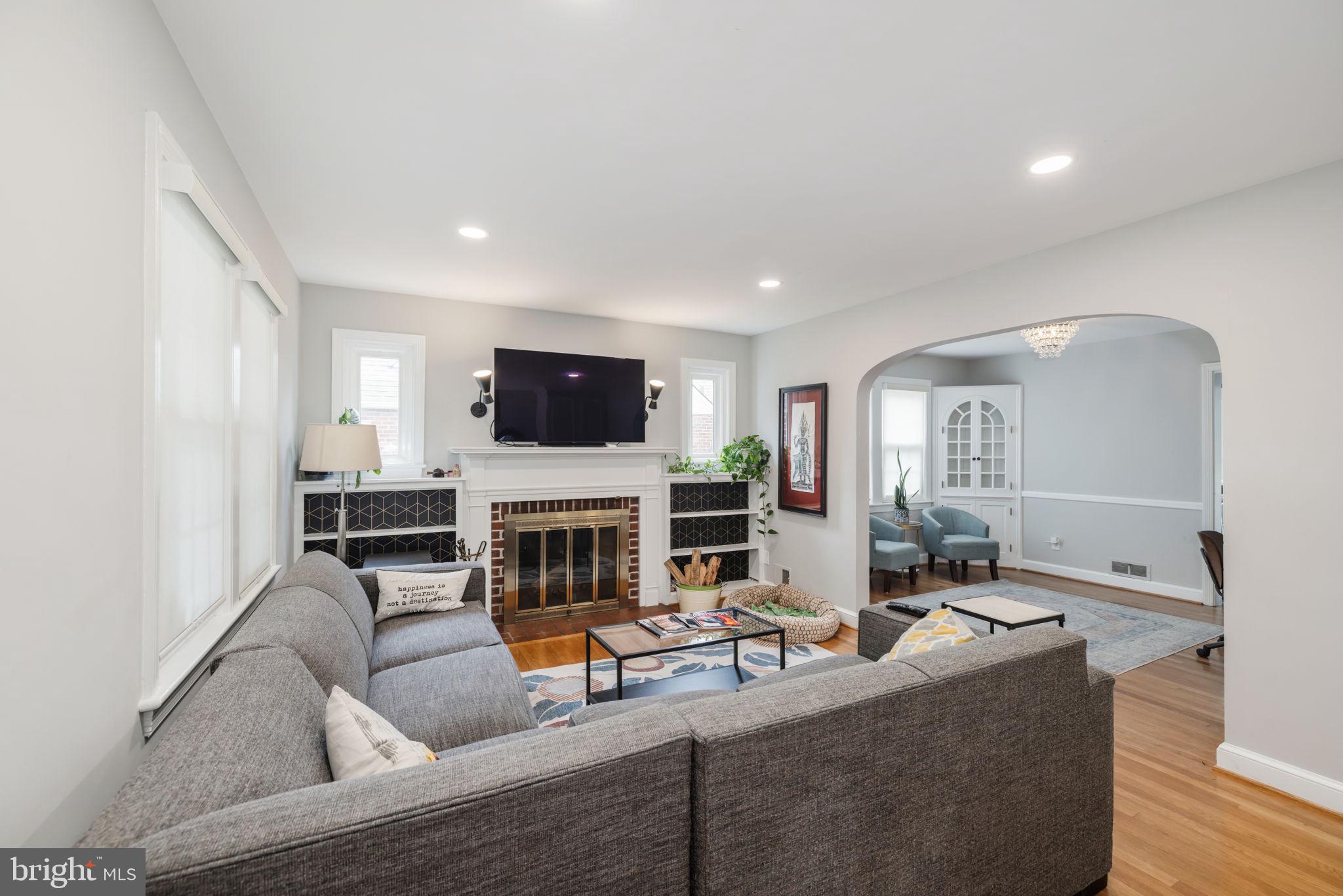 Real estate listing preview #3