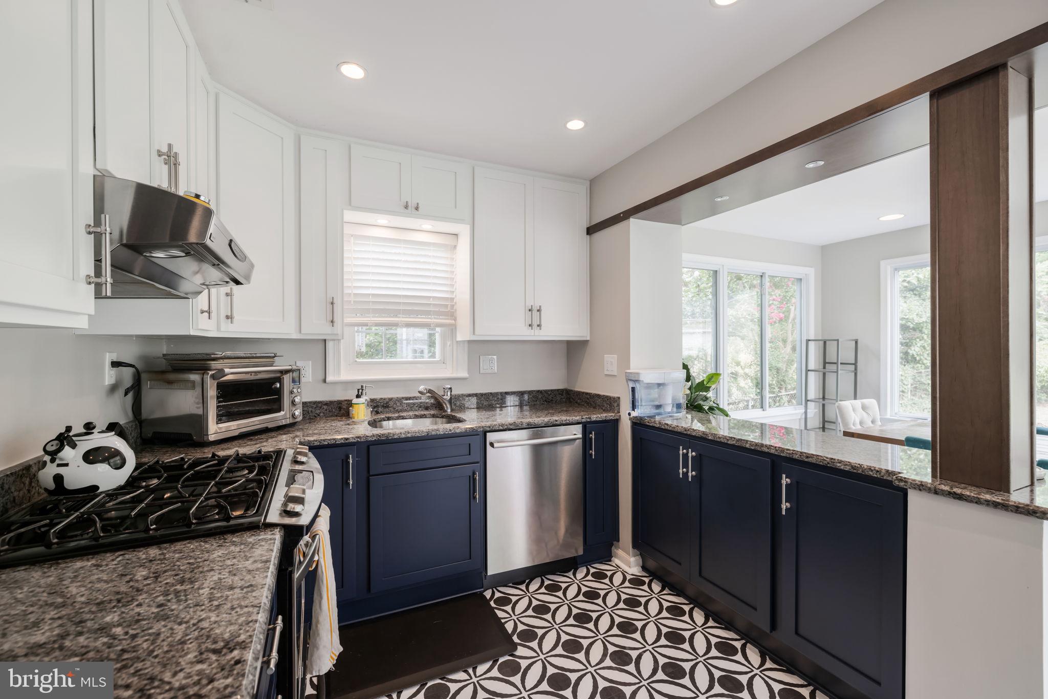 Real estate listing preview #11