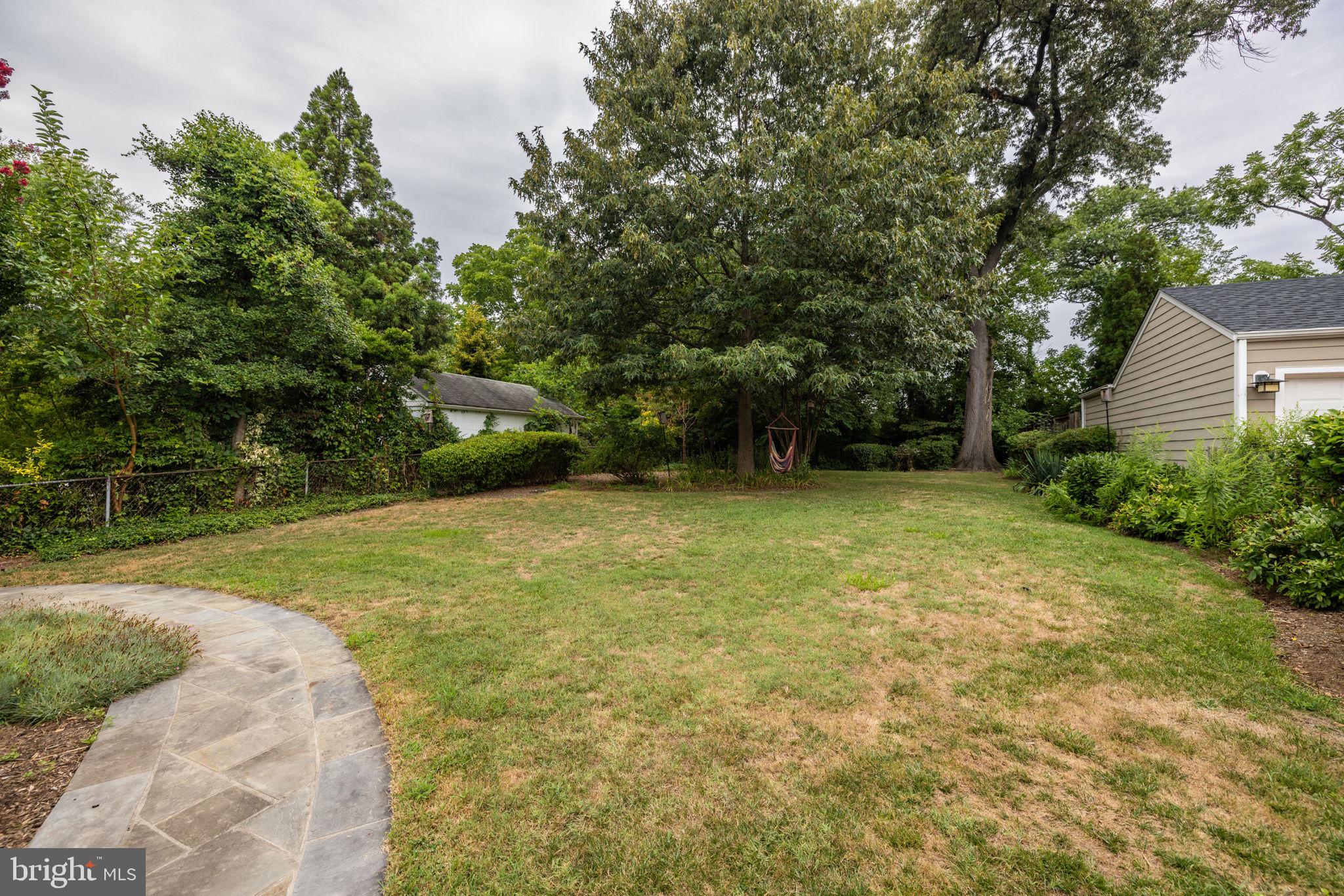 Real estate listing preview #34