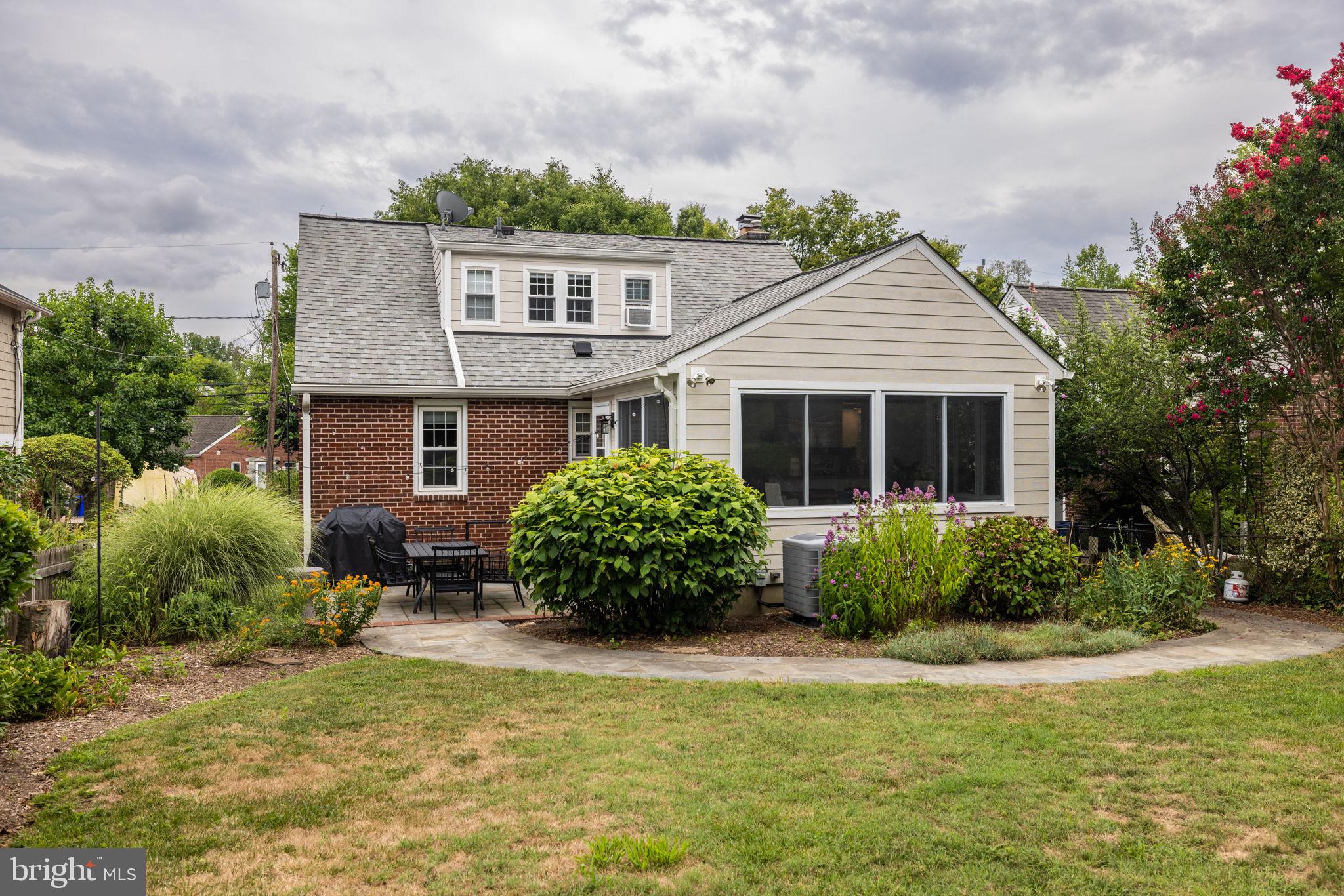 Real estate listing preview #42