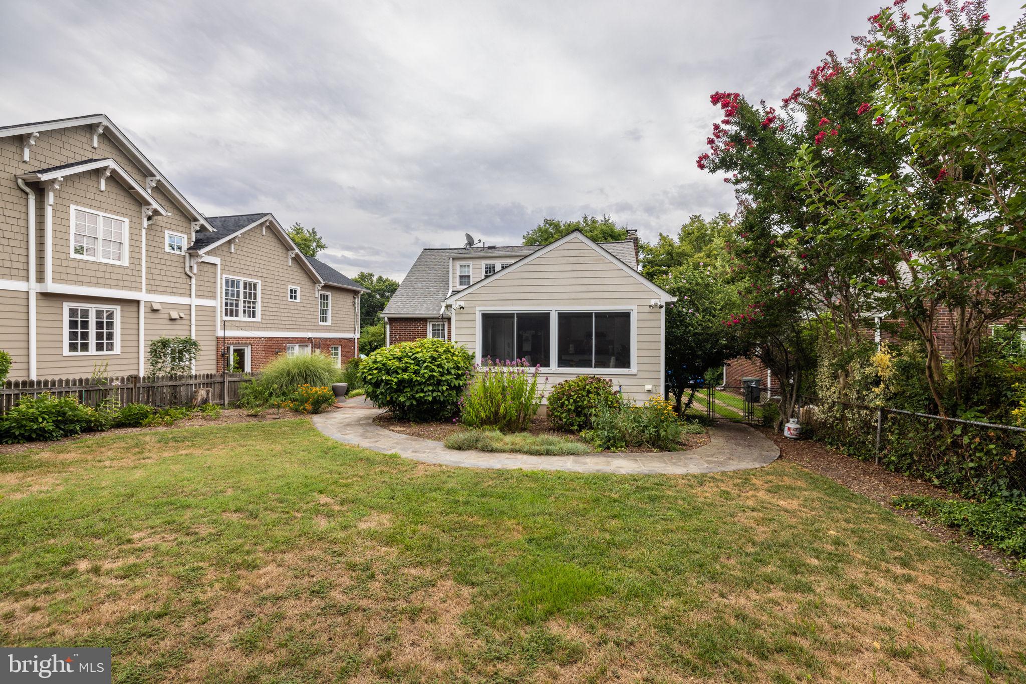 Real estate listing preview #44