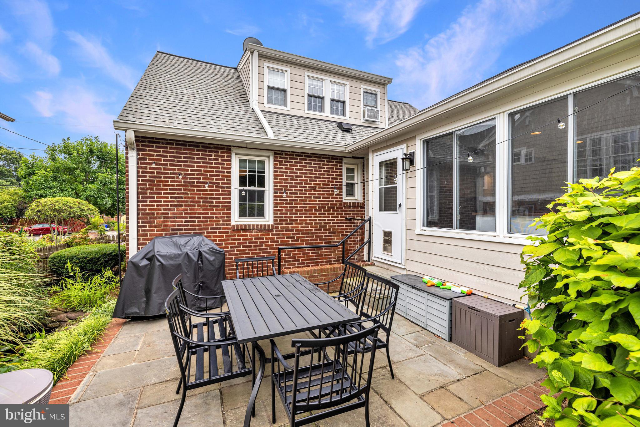 Real estate listing preview #17