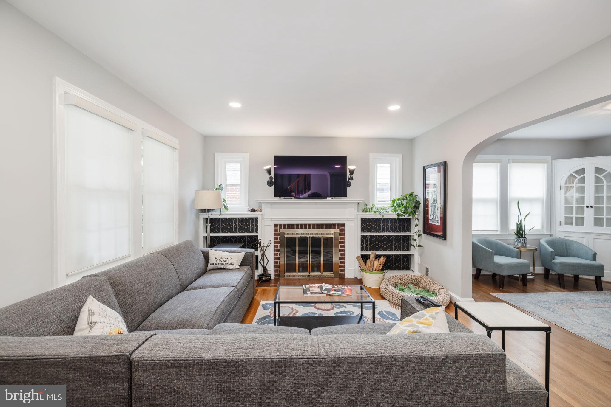 Real estate listing preview #4