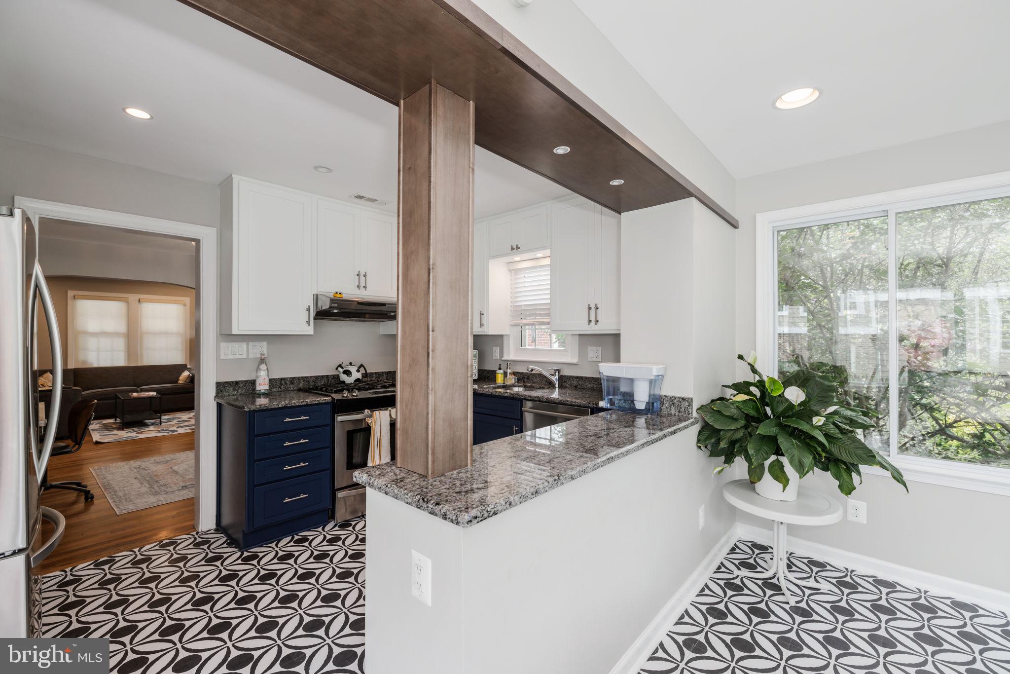 Real estate listing preview #12