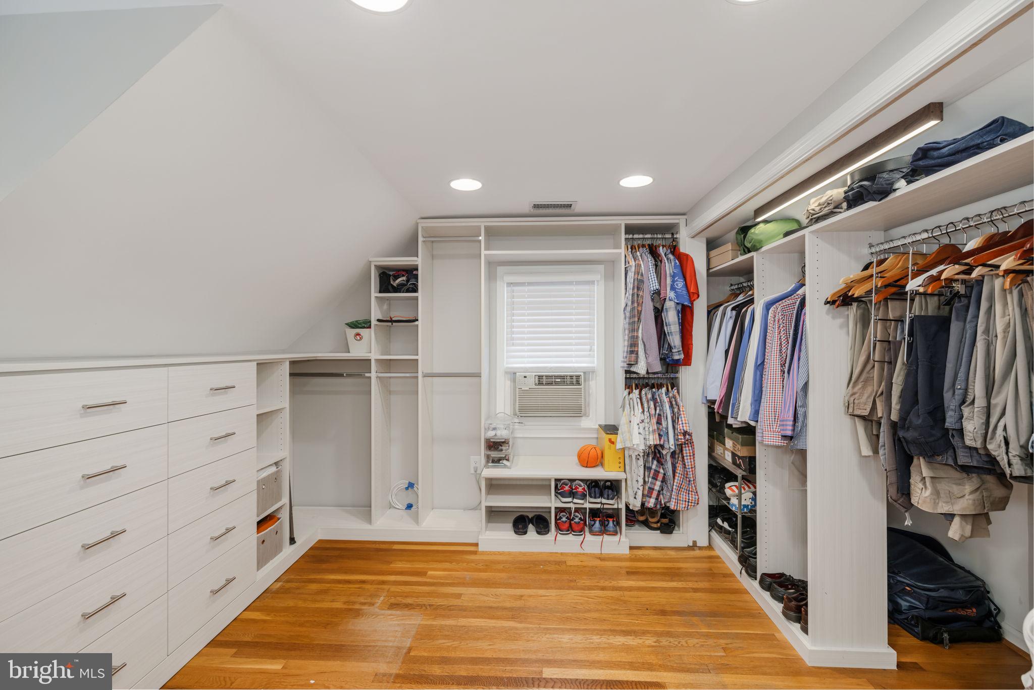 Real estate listing preview #26