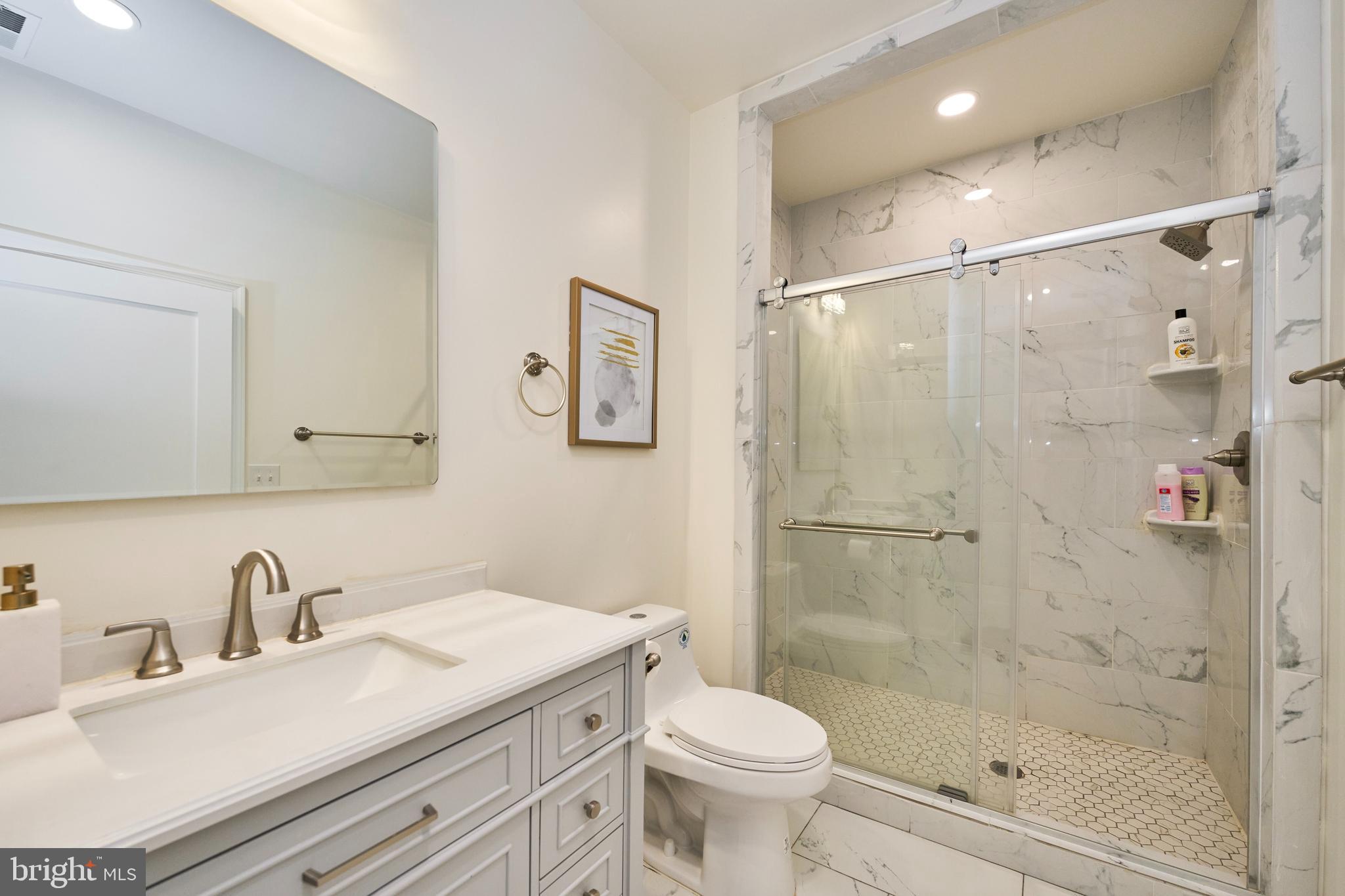 Real estate listing preview #17