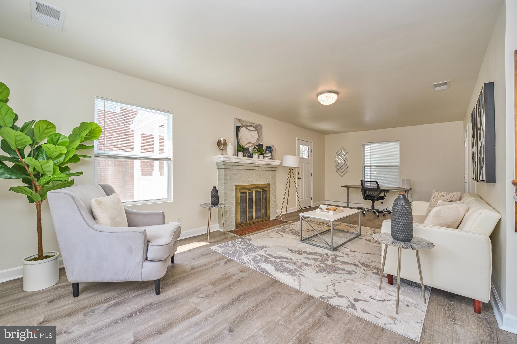 Real estate listing preview #3