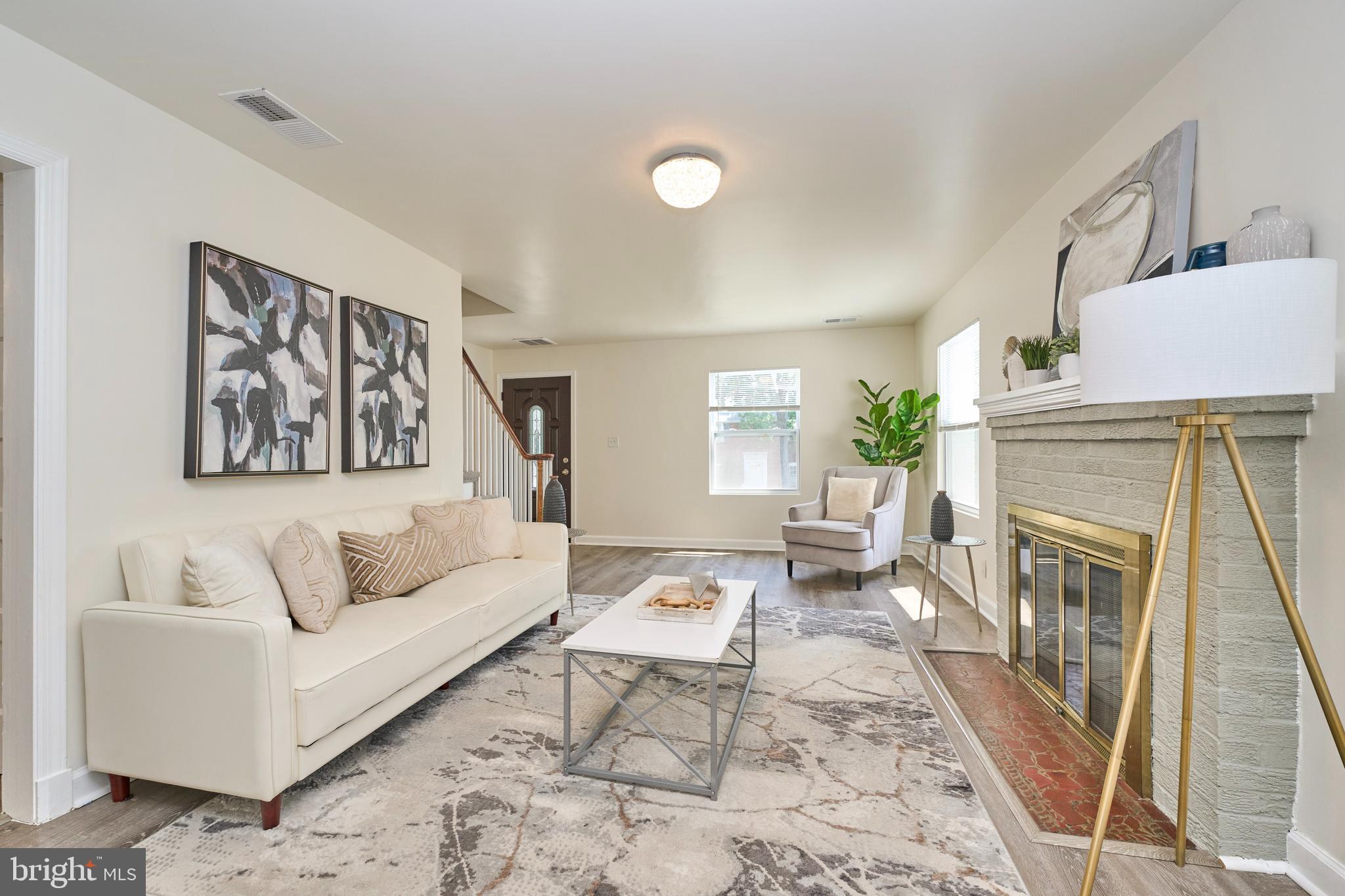 Real estate listing preview #4