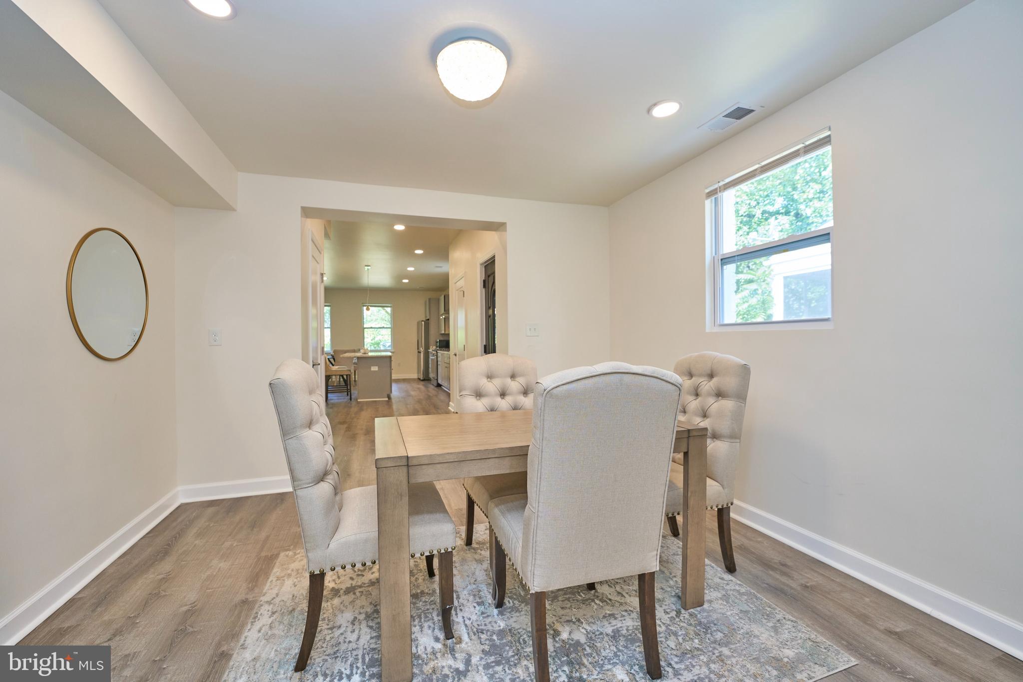 Real estate listing preview #9