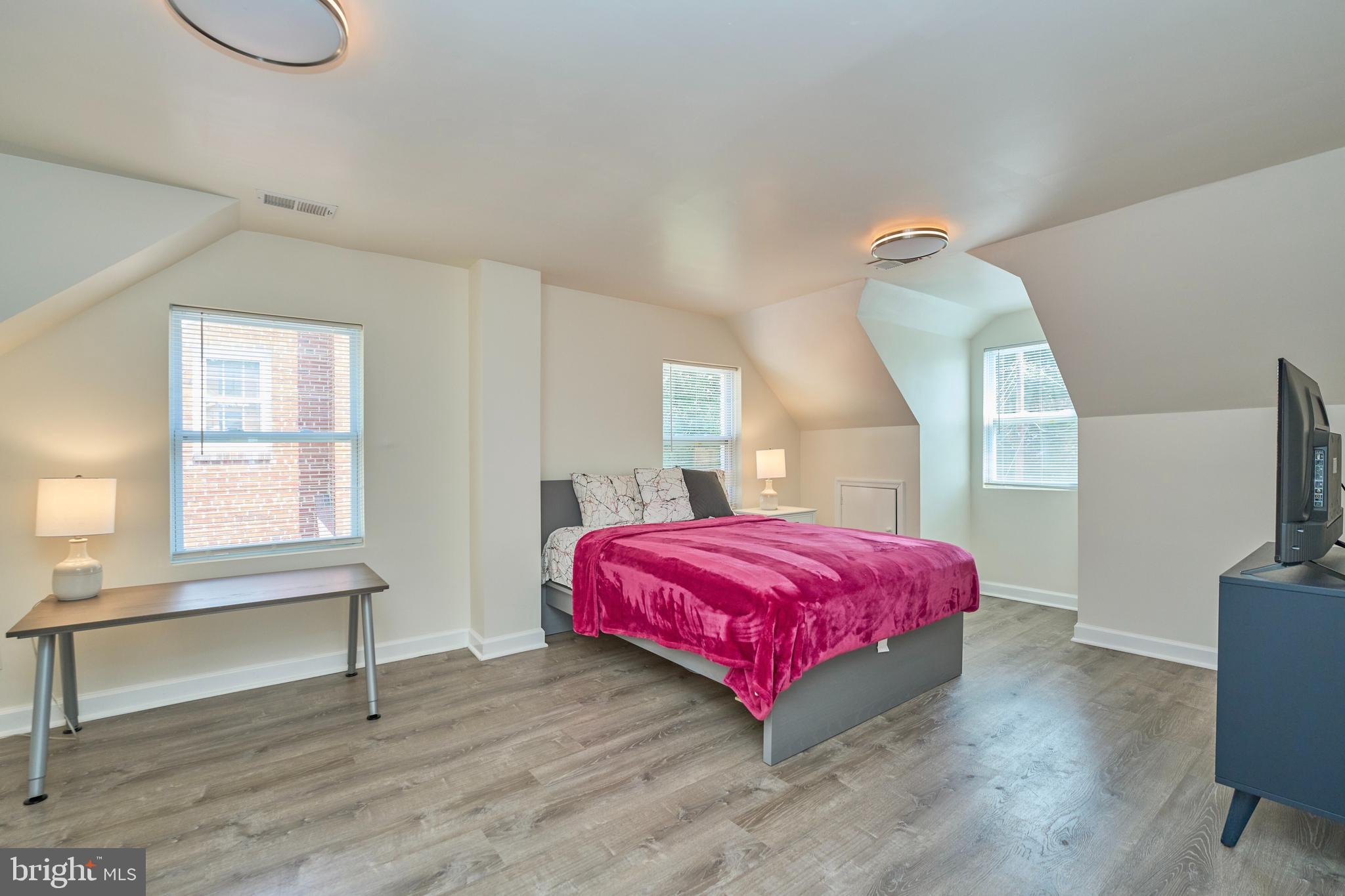 Real estate listing preview #20