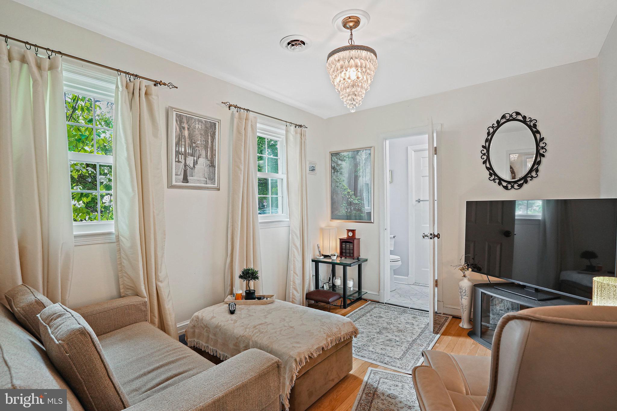 Real estate listing preview #17