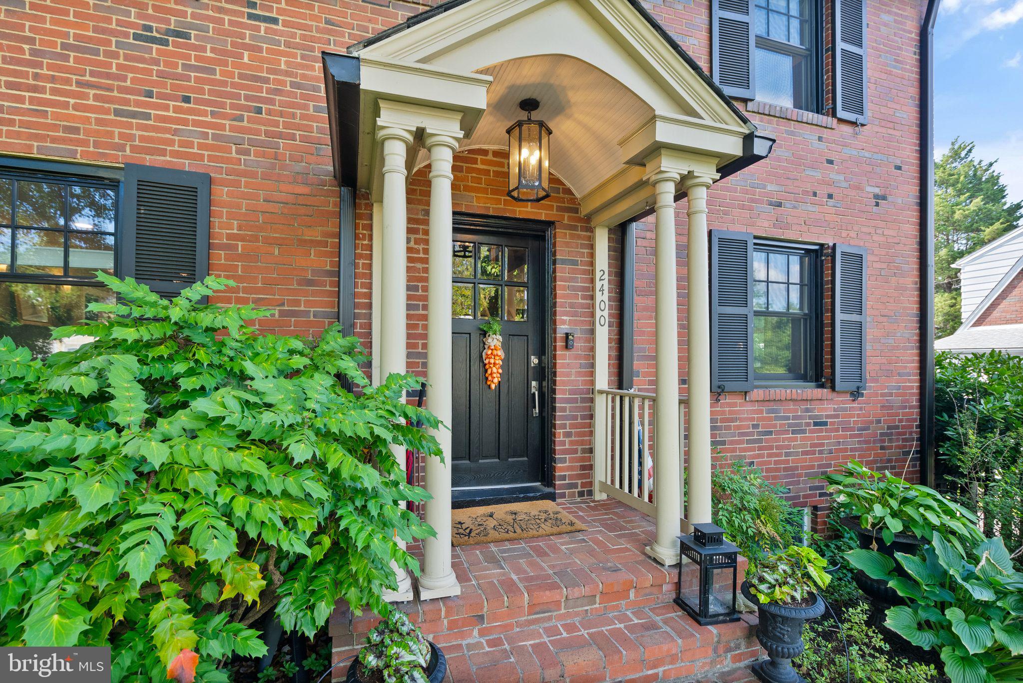 Real estate listing preview #4