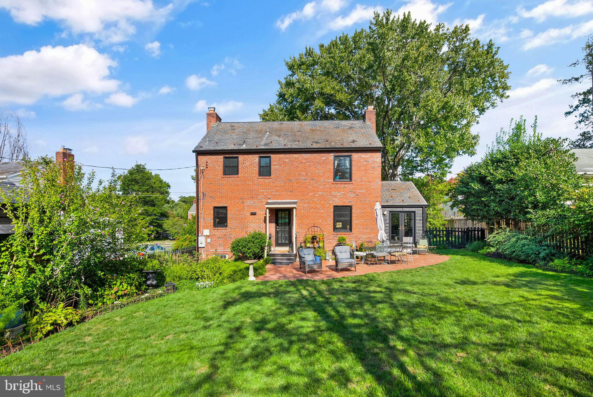 Real estate listing preview #32