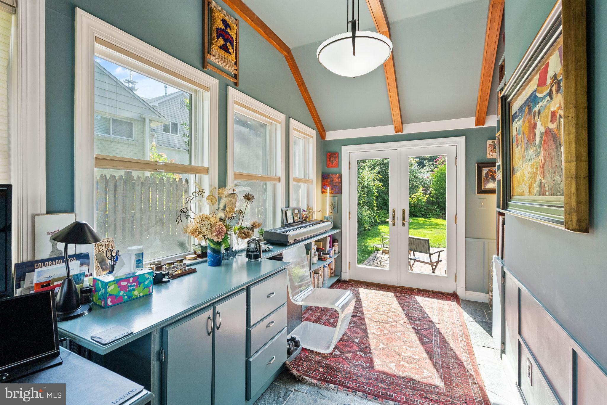 Real estate listing preview #8