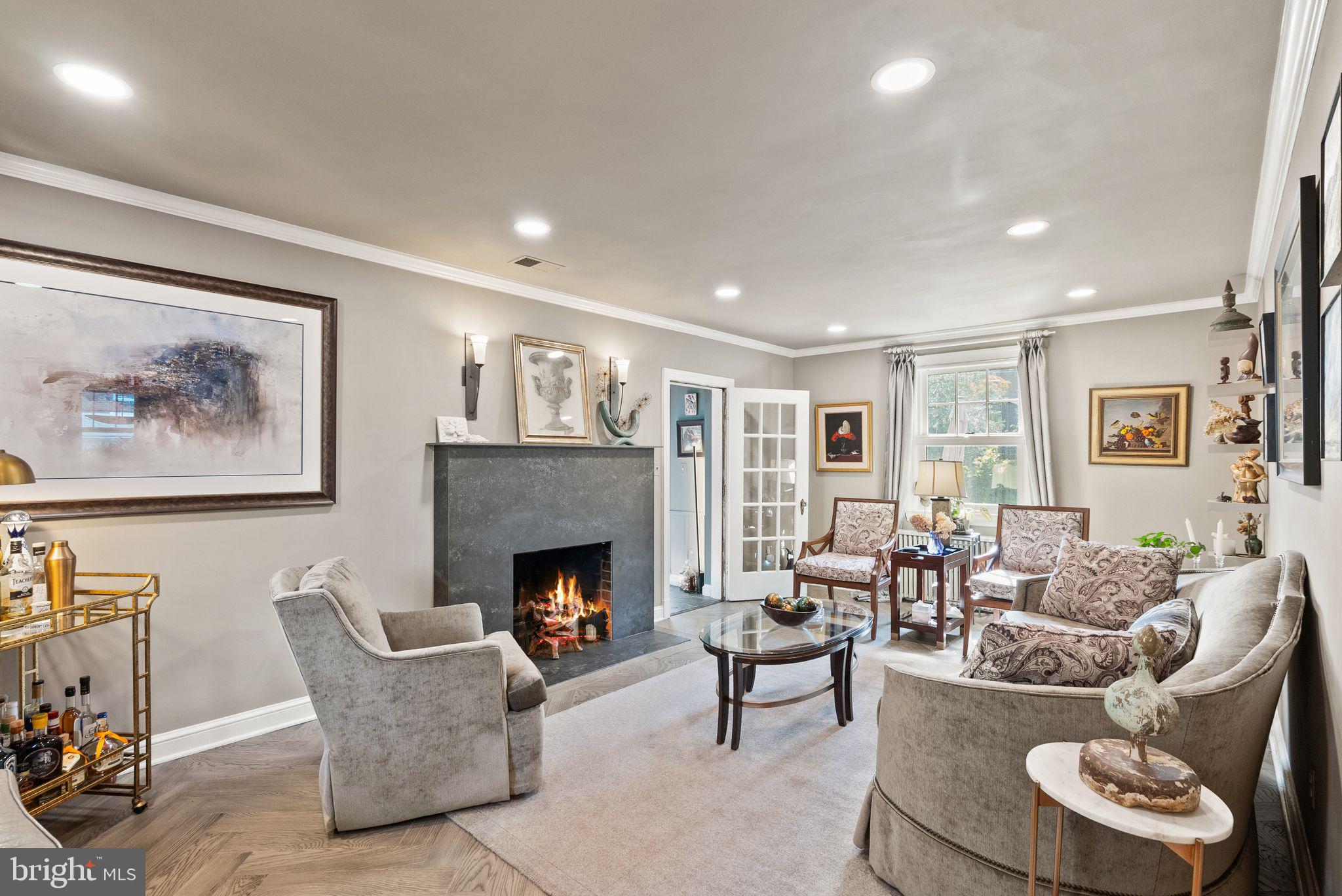 Real estate listing preview #6