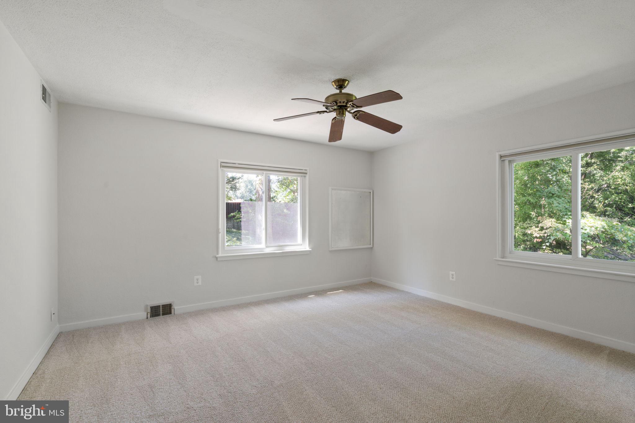 Real estate listing preview #28