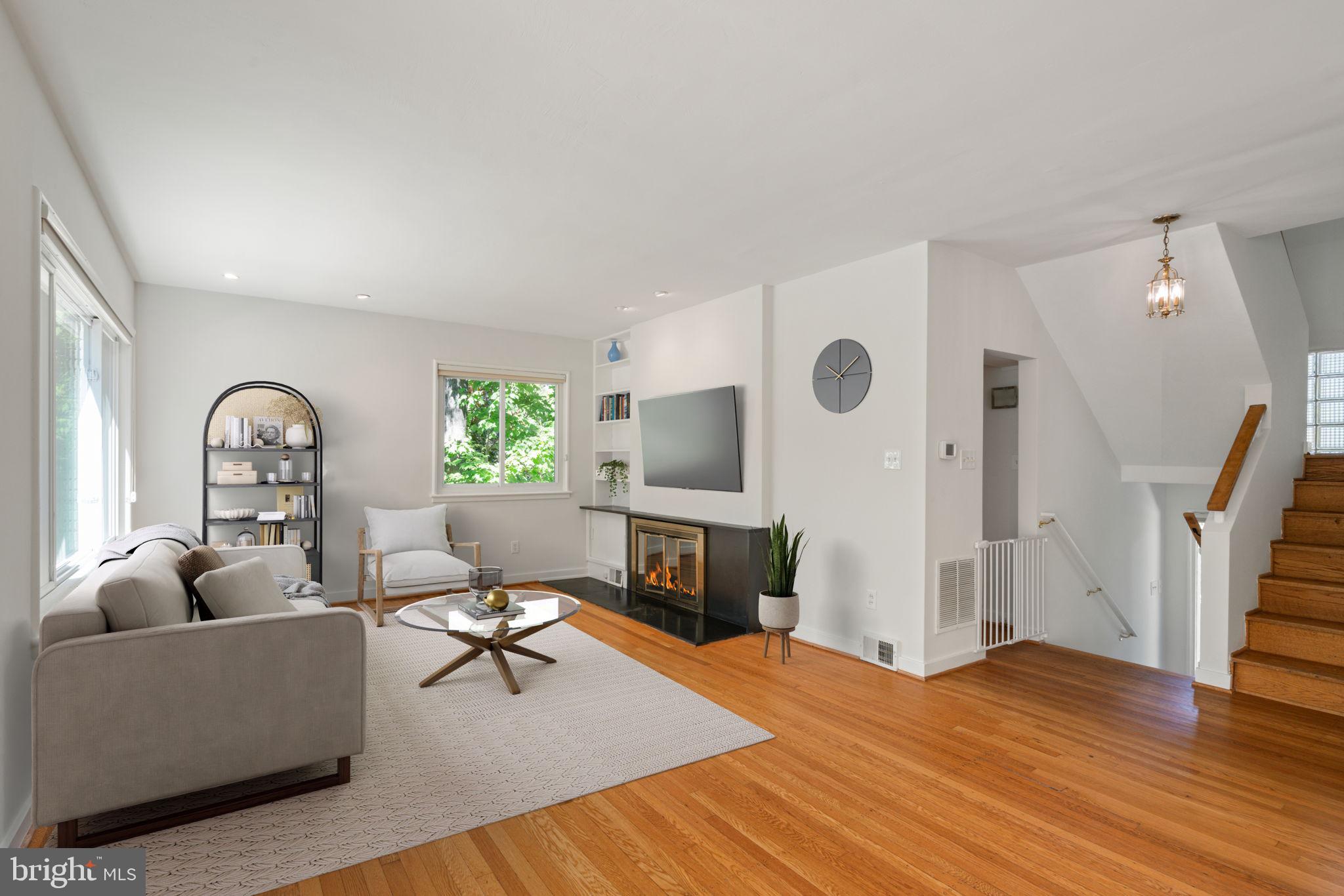 Real estate listing preview #6