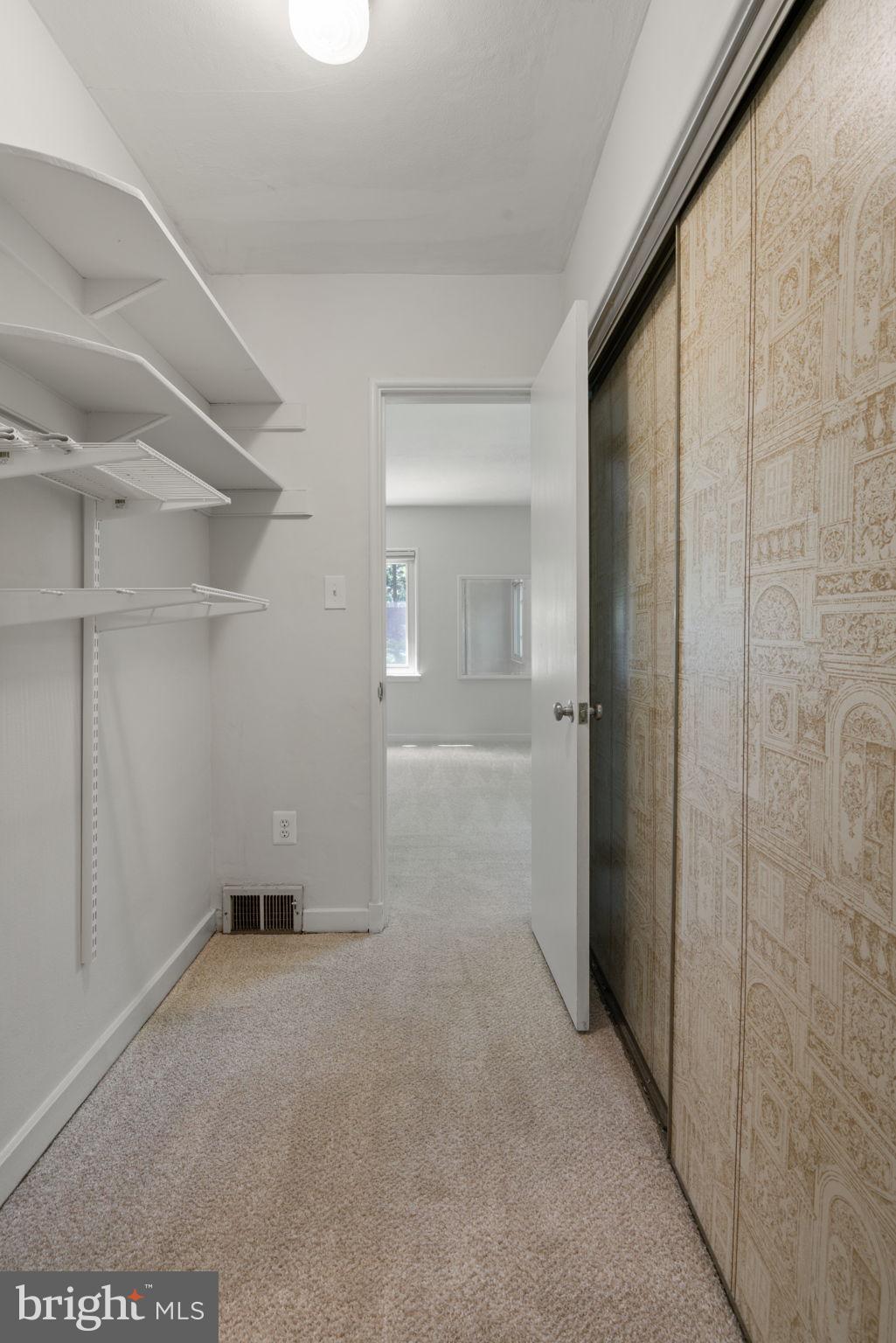 Real estate listing preview #34