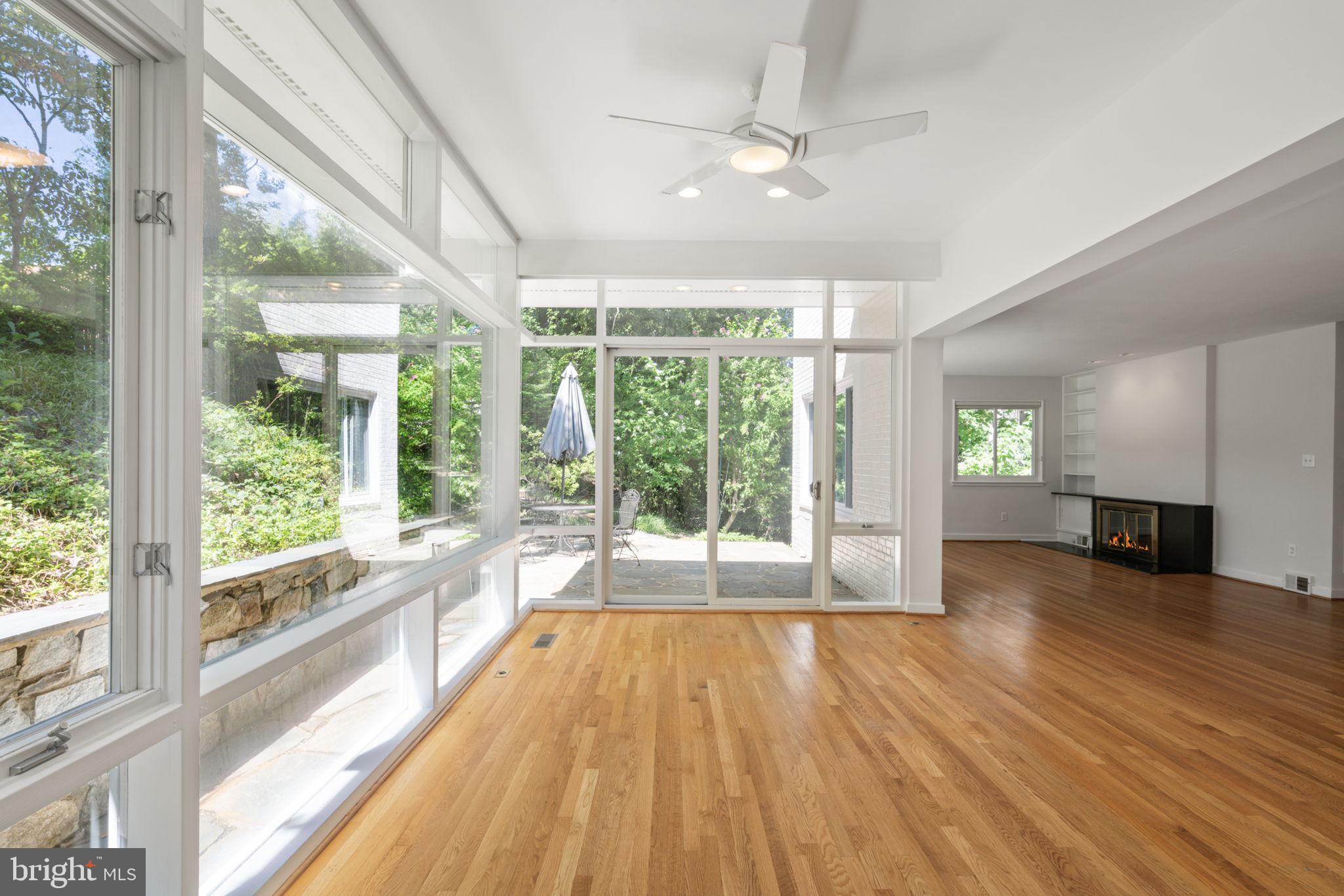 Real estate listing preview #10