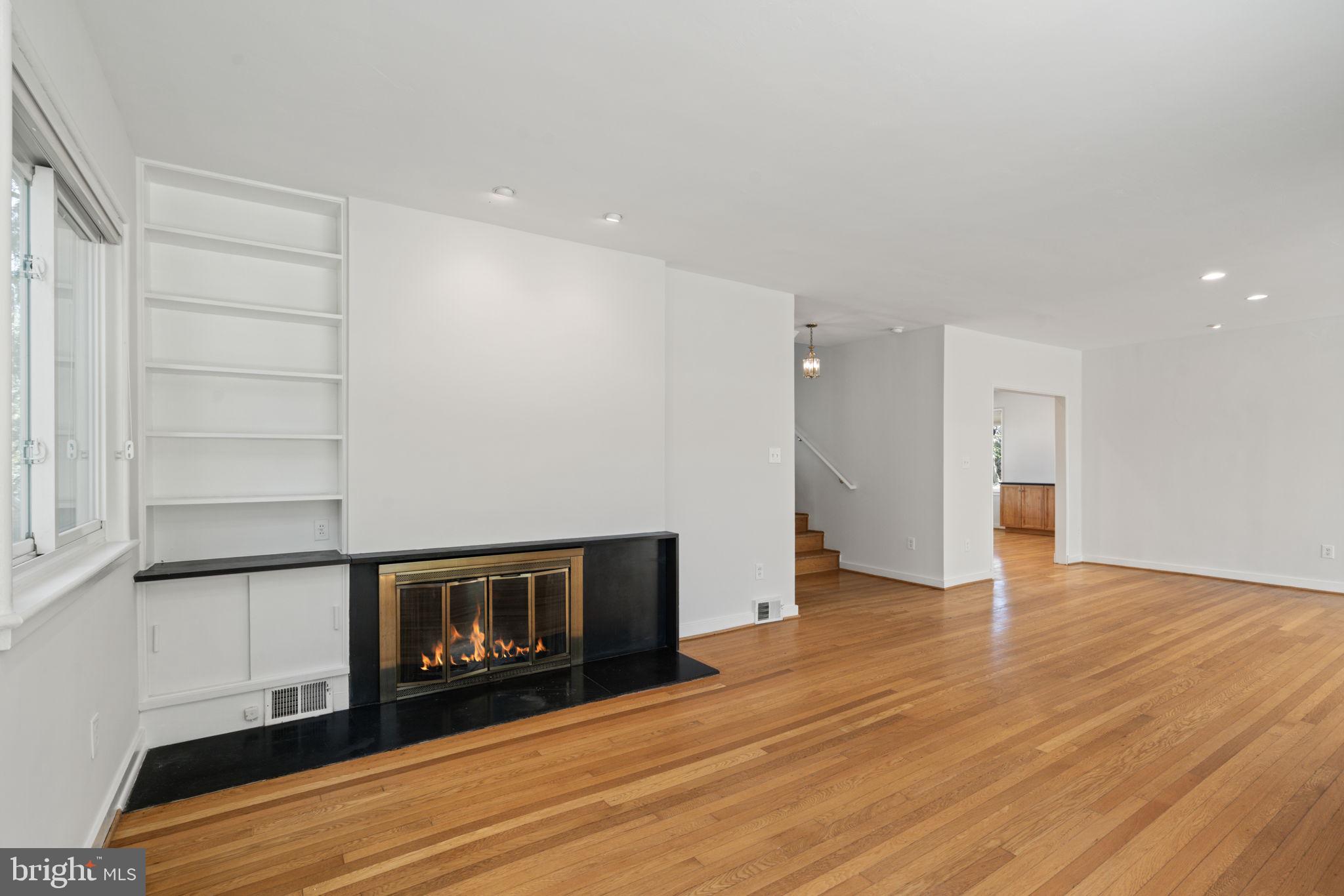 Real estate listing preview #18