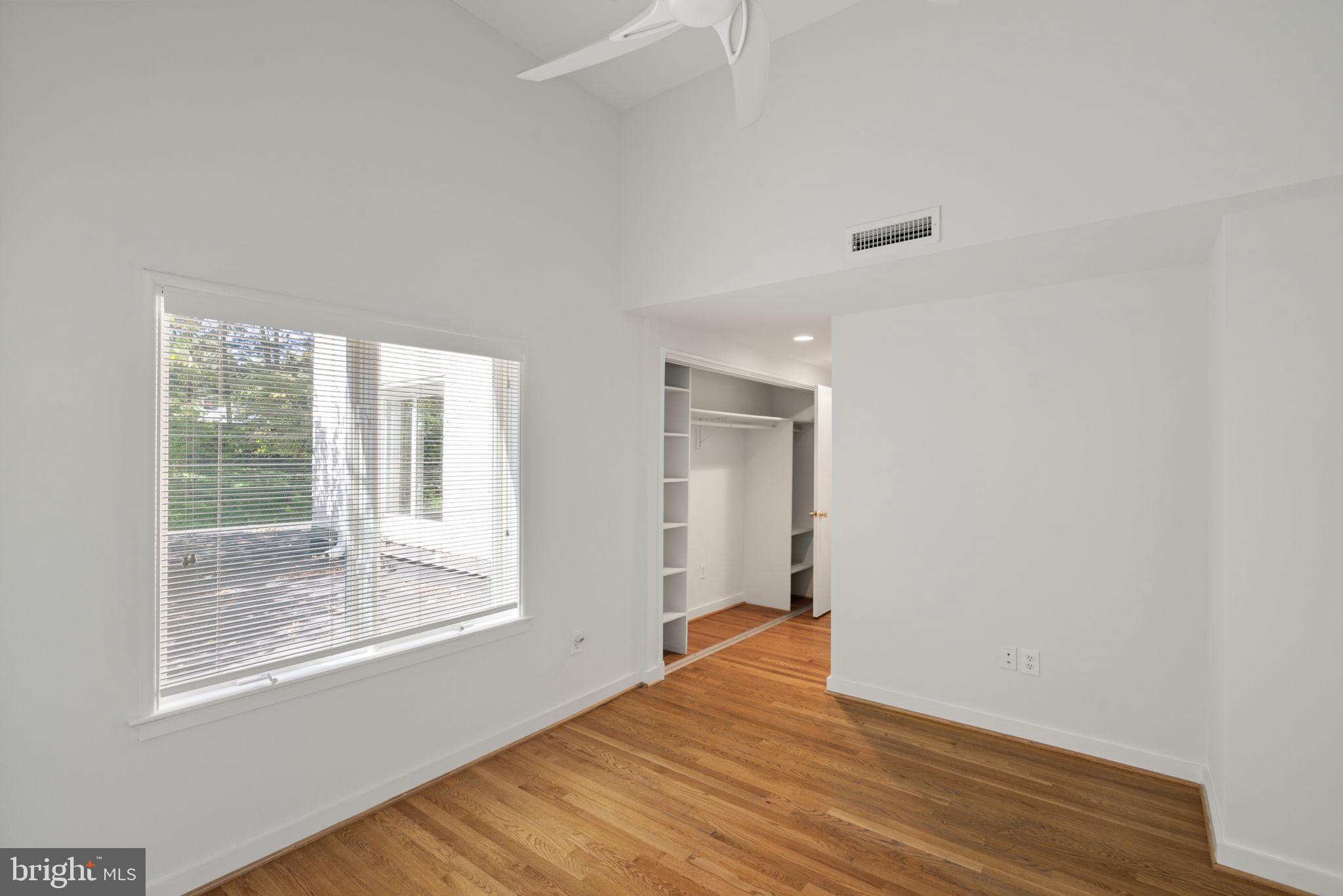 Real estate listing preview #31