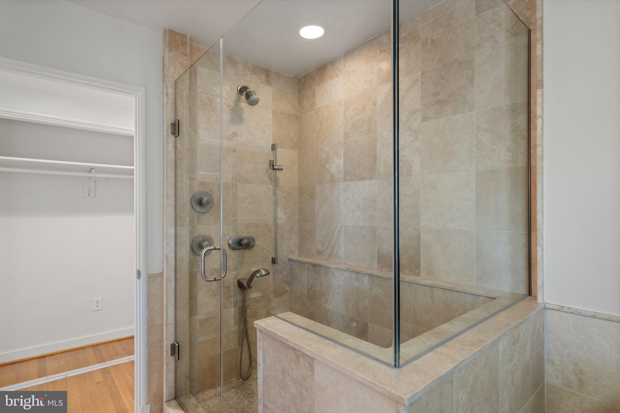 Real estate listing preview #33