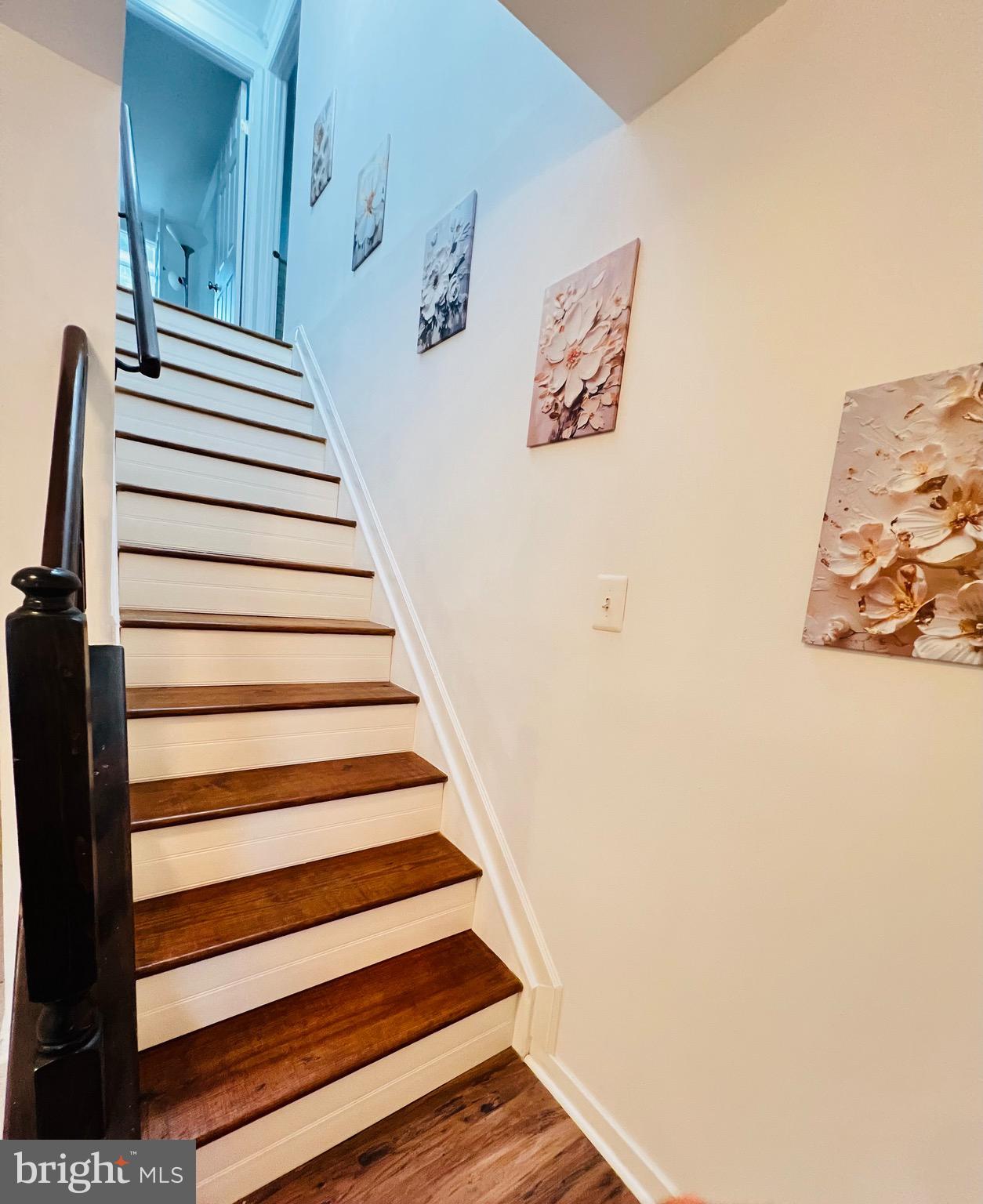 Real estate listing preview #25