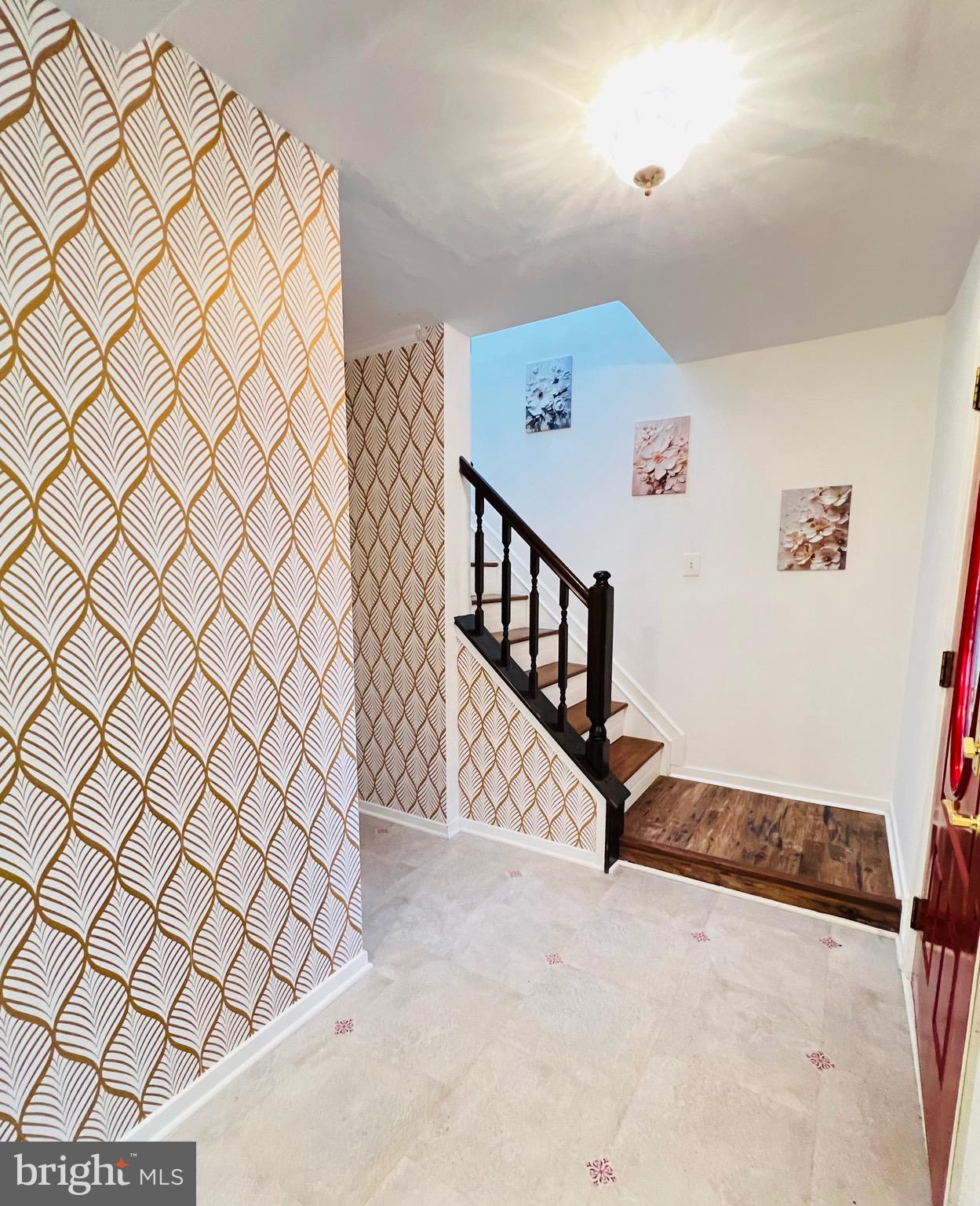 Real estate listing preview #24