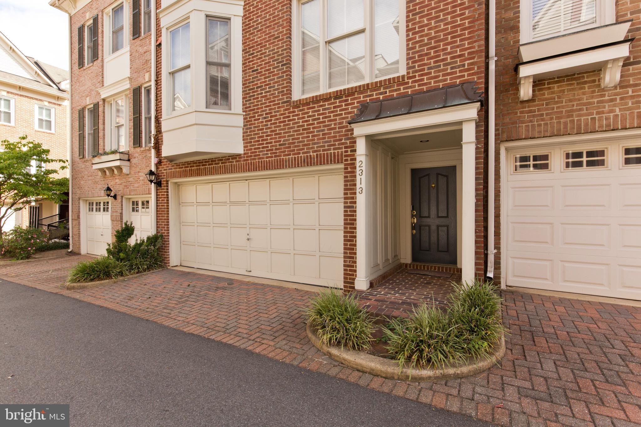 Real estate listing preview #14