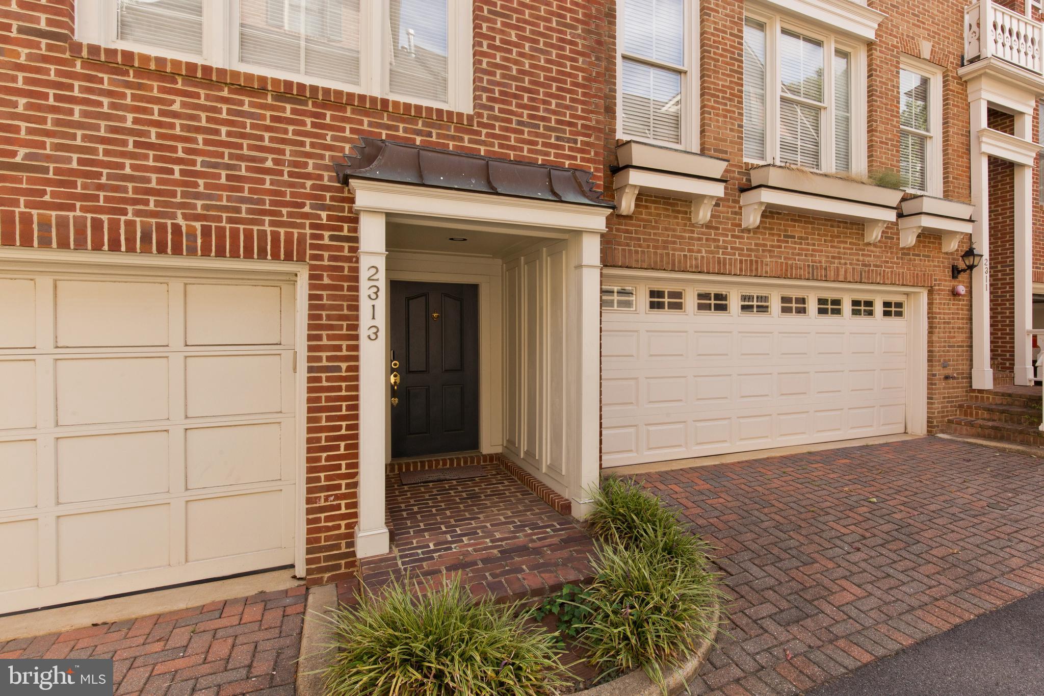 Real estate listing preview #13