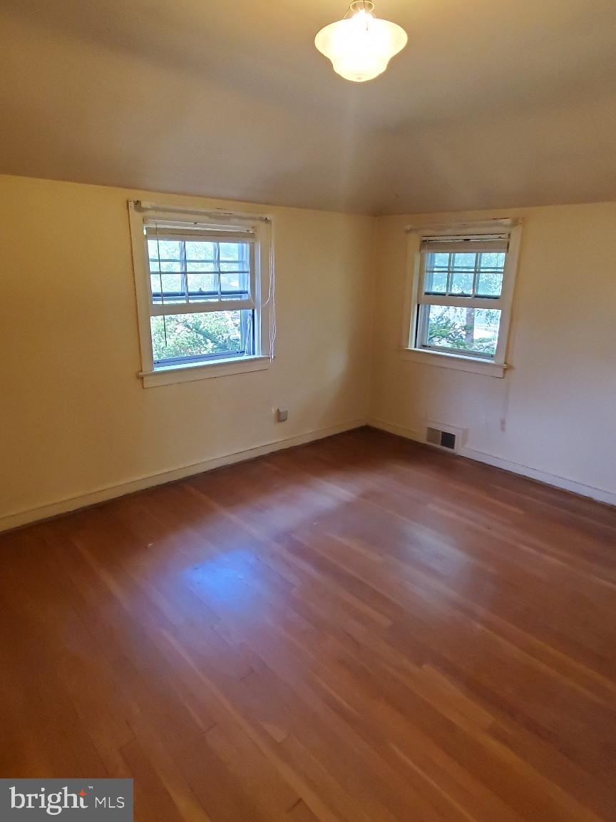 Real estate listing preview #20