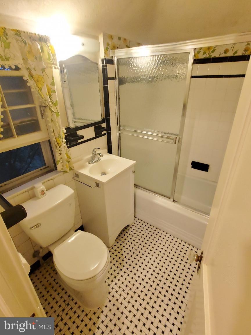 Real estate listing preview #17