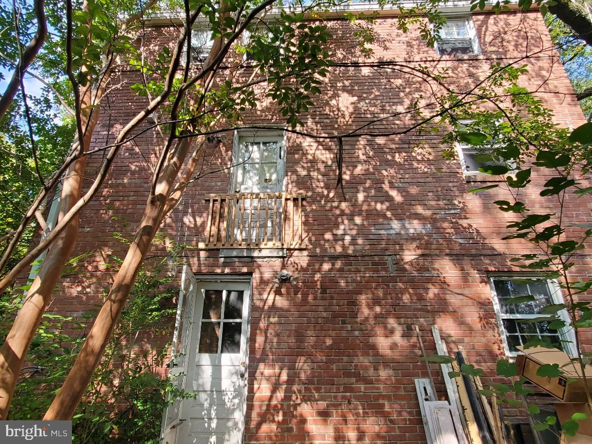 Real estate listing preview #32