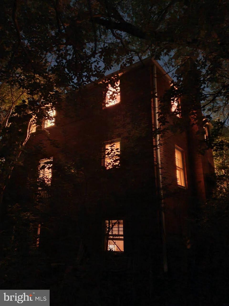 Real estate listing preview #3