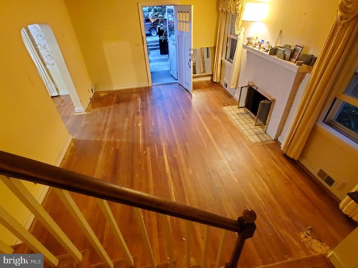 Real estate listing preview #6