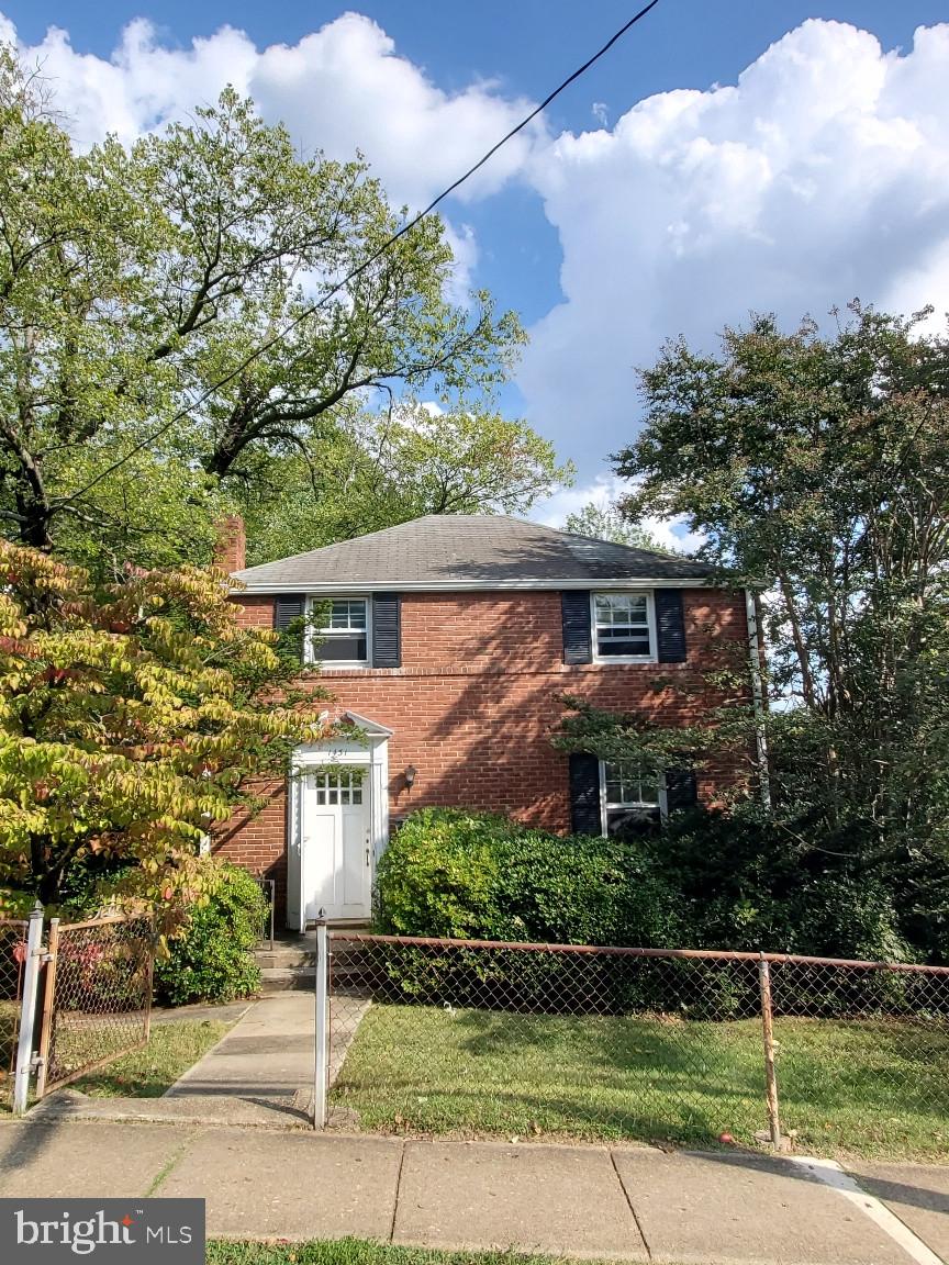 Real estate listing preview #8