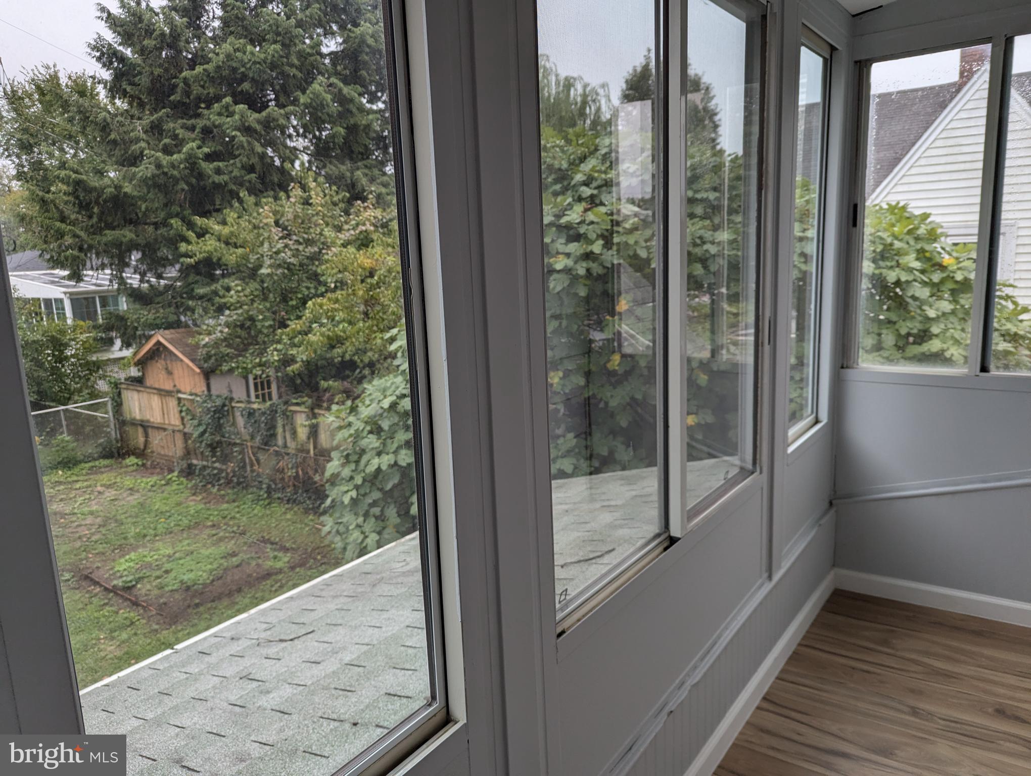 Real estate listing preview #12