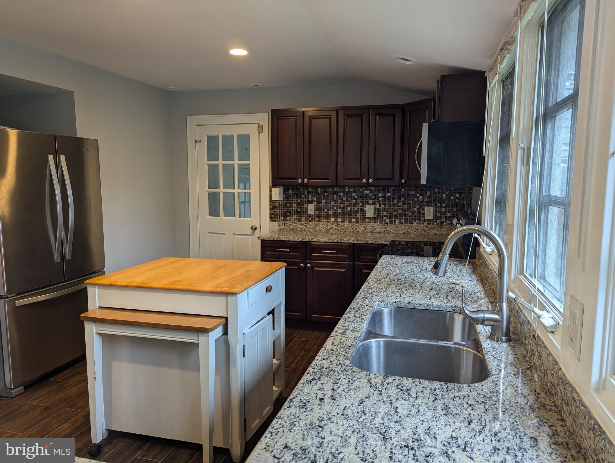 Real estate listing preview #16