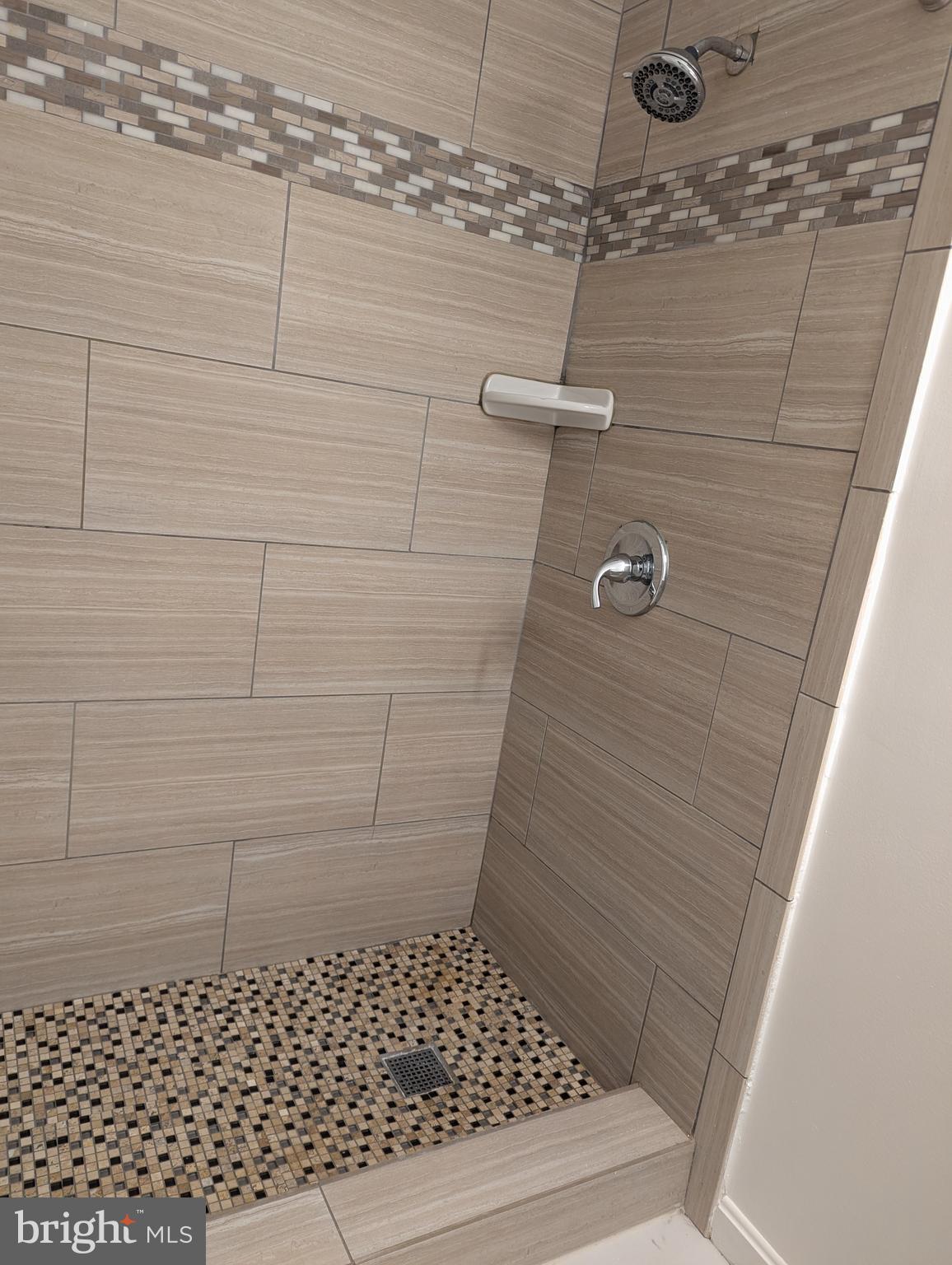 Real estate listing preview #10