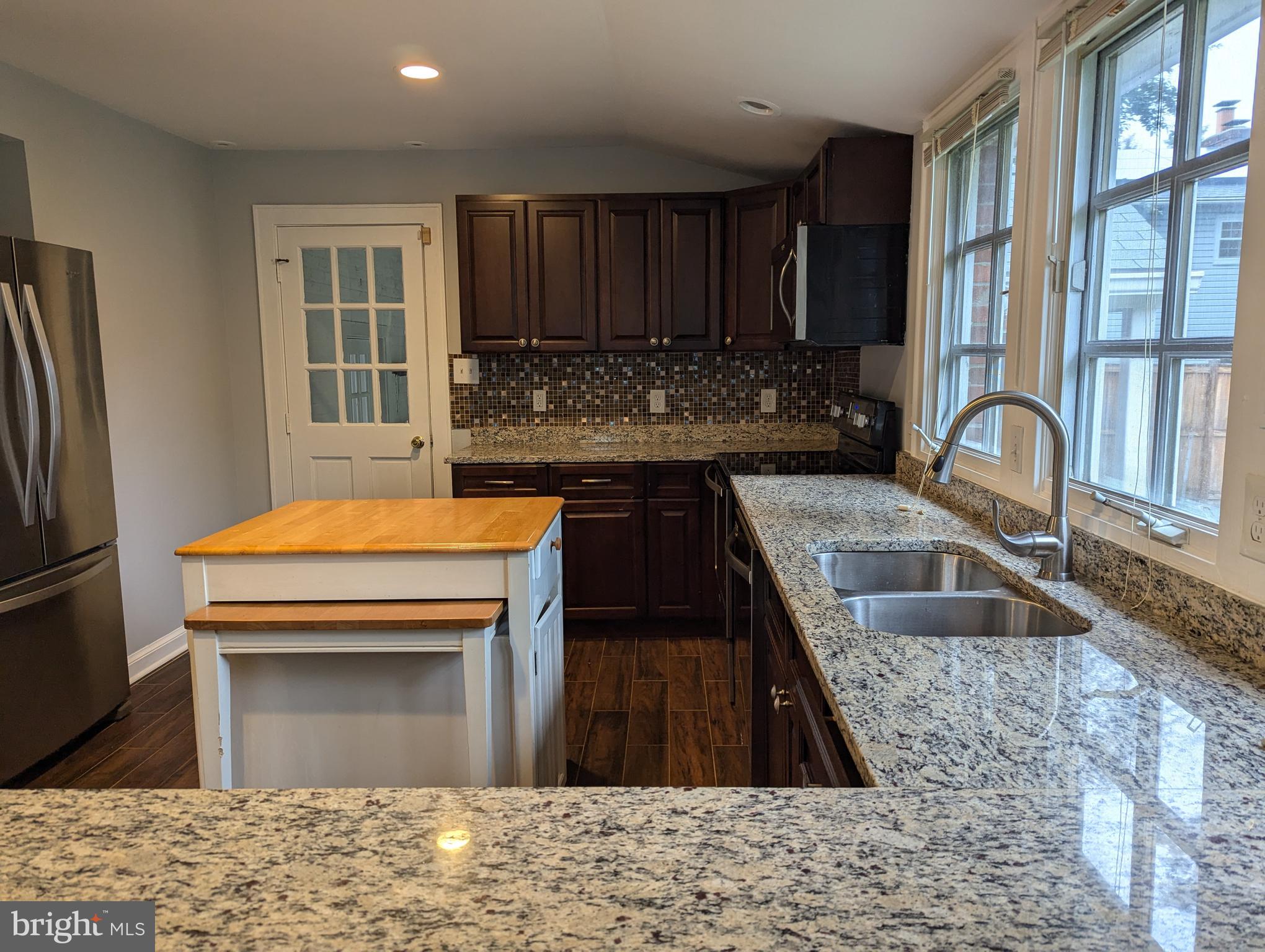 Real estate listing preview #17