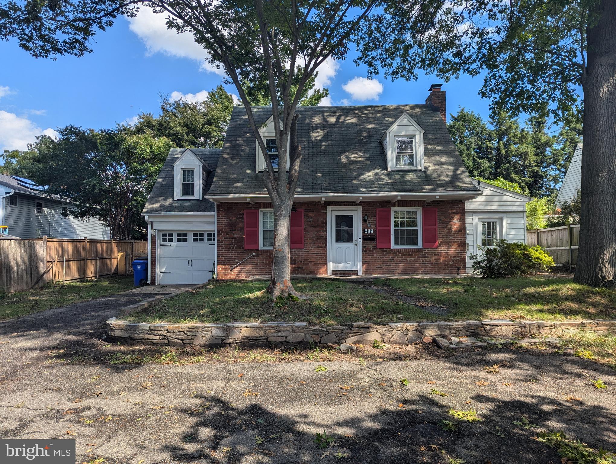 Real estate listing preview #2