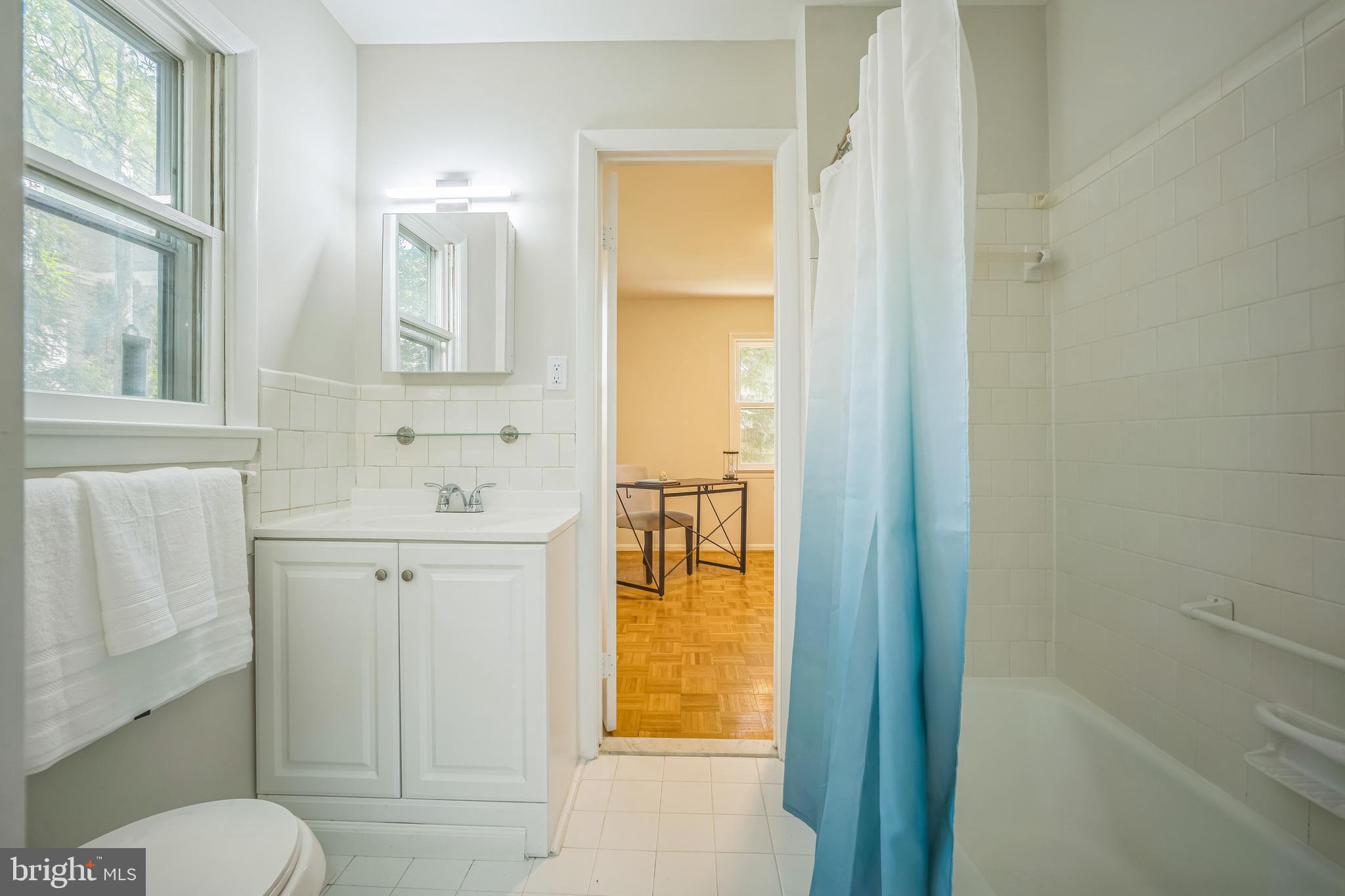 Real estate listing preview #18