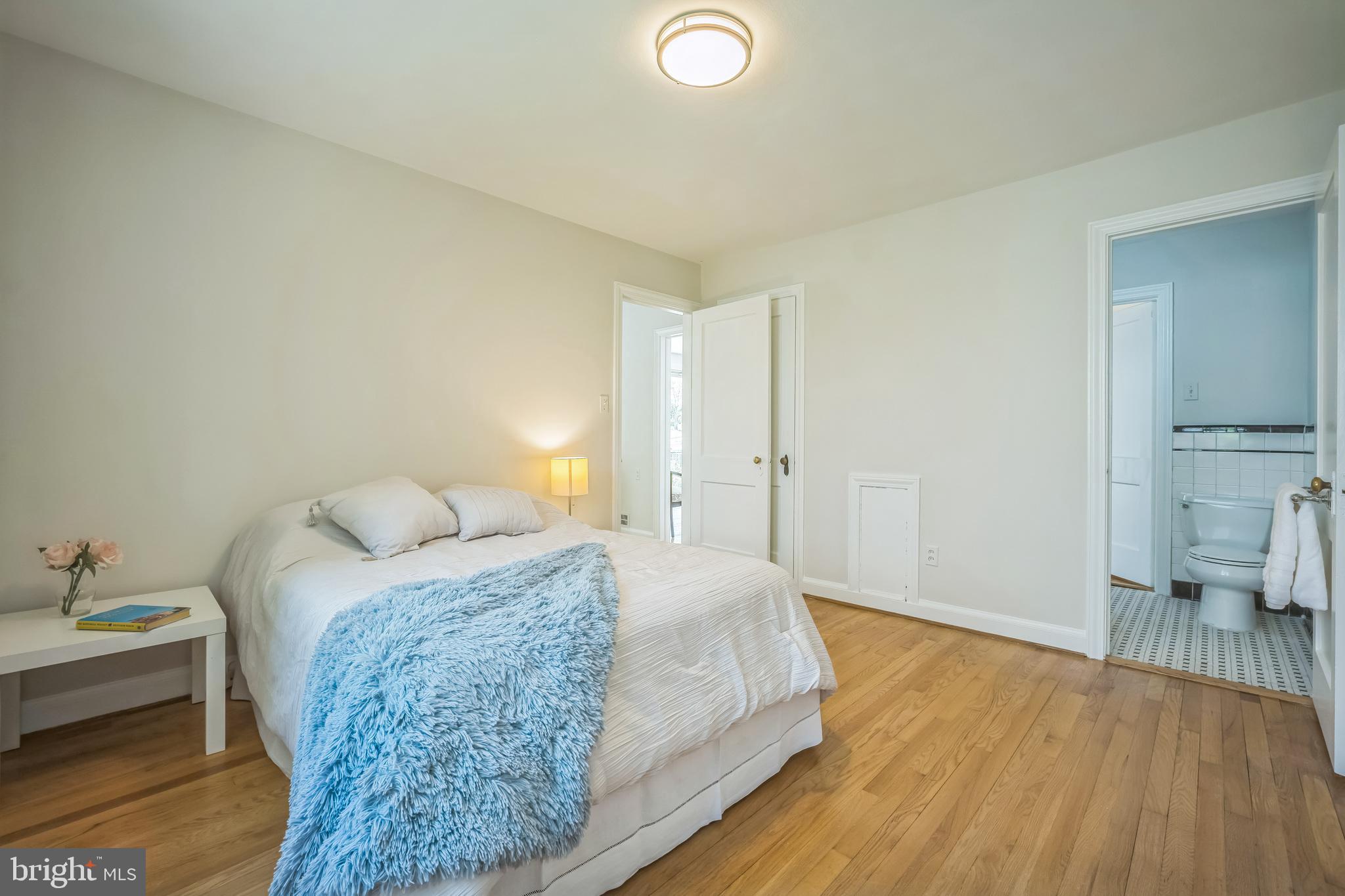 Real estate listing preview #11