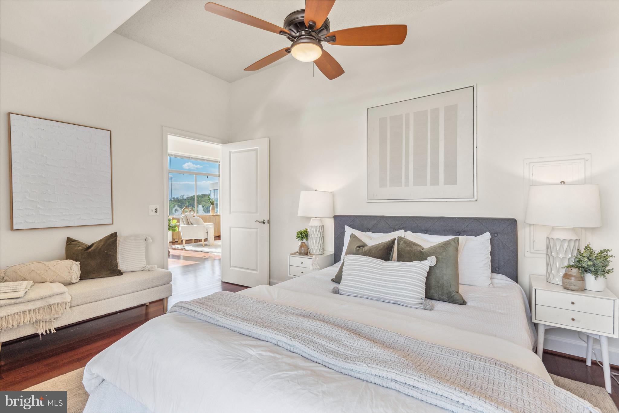 Real estate listing preview #24