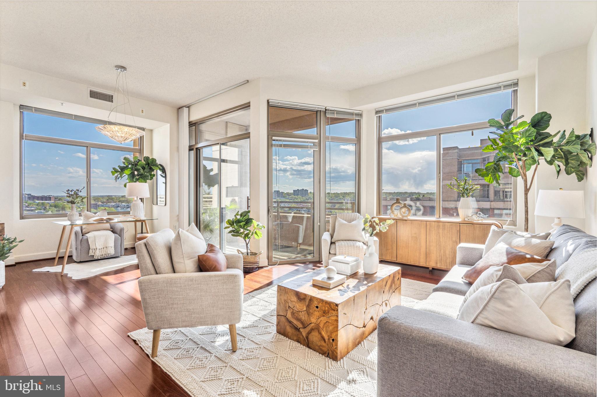 Real estate listing preview #14