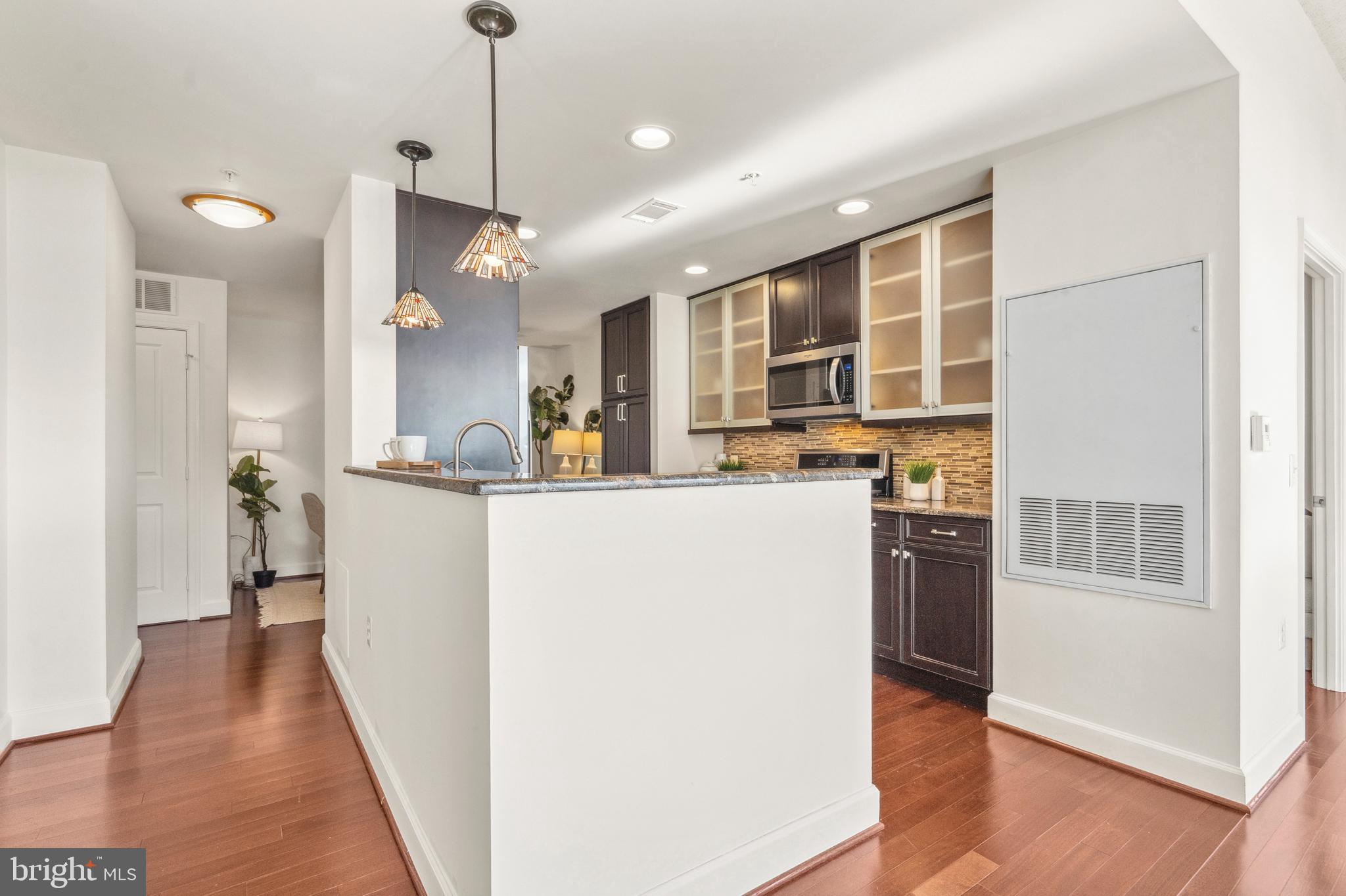 Real estate listing preview #13