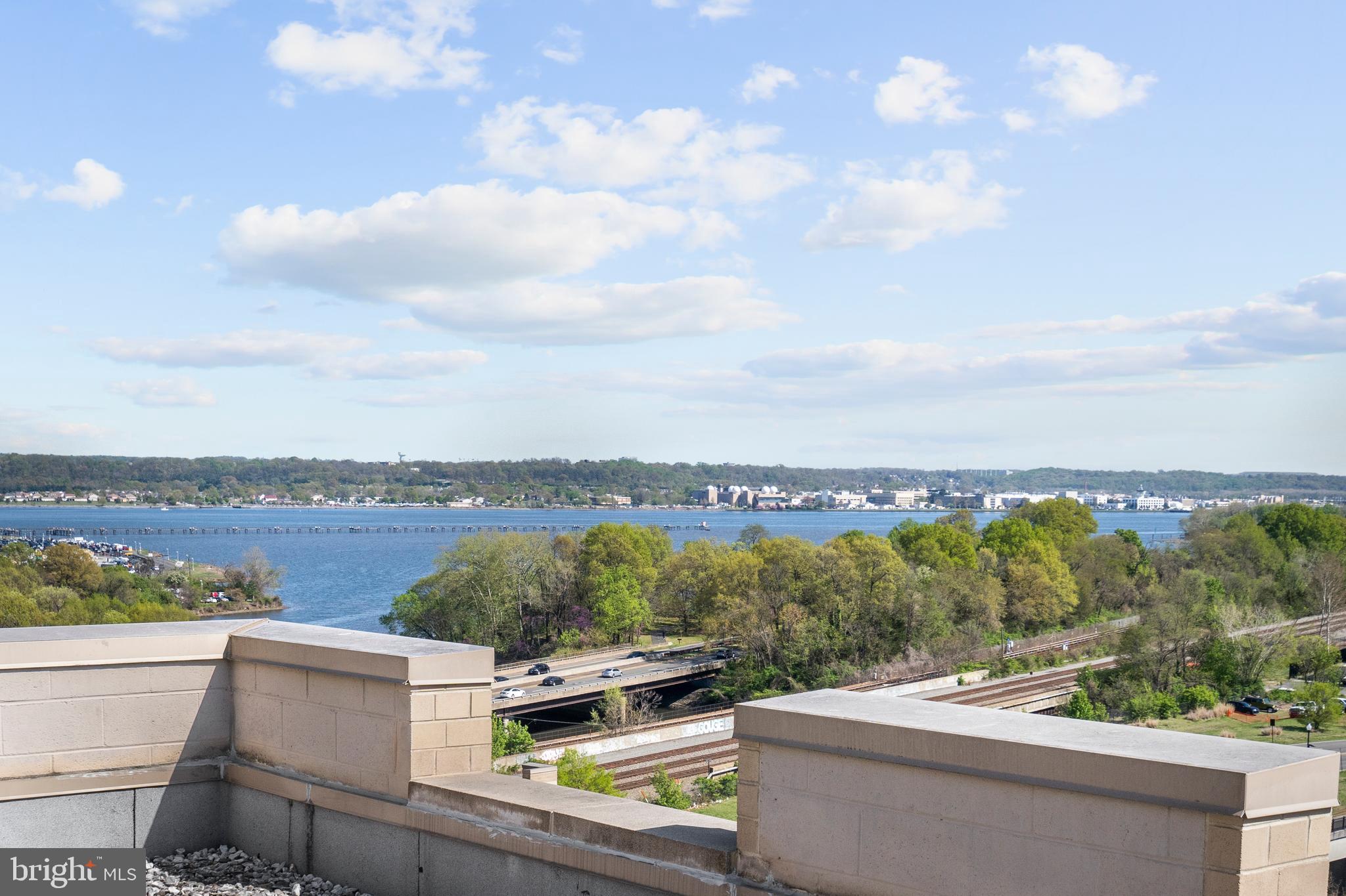 Real estate listing preview #2