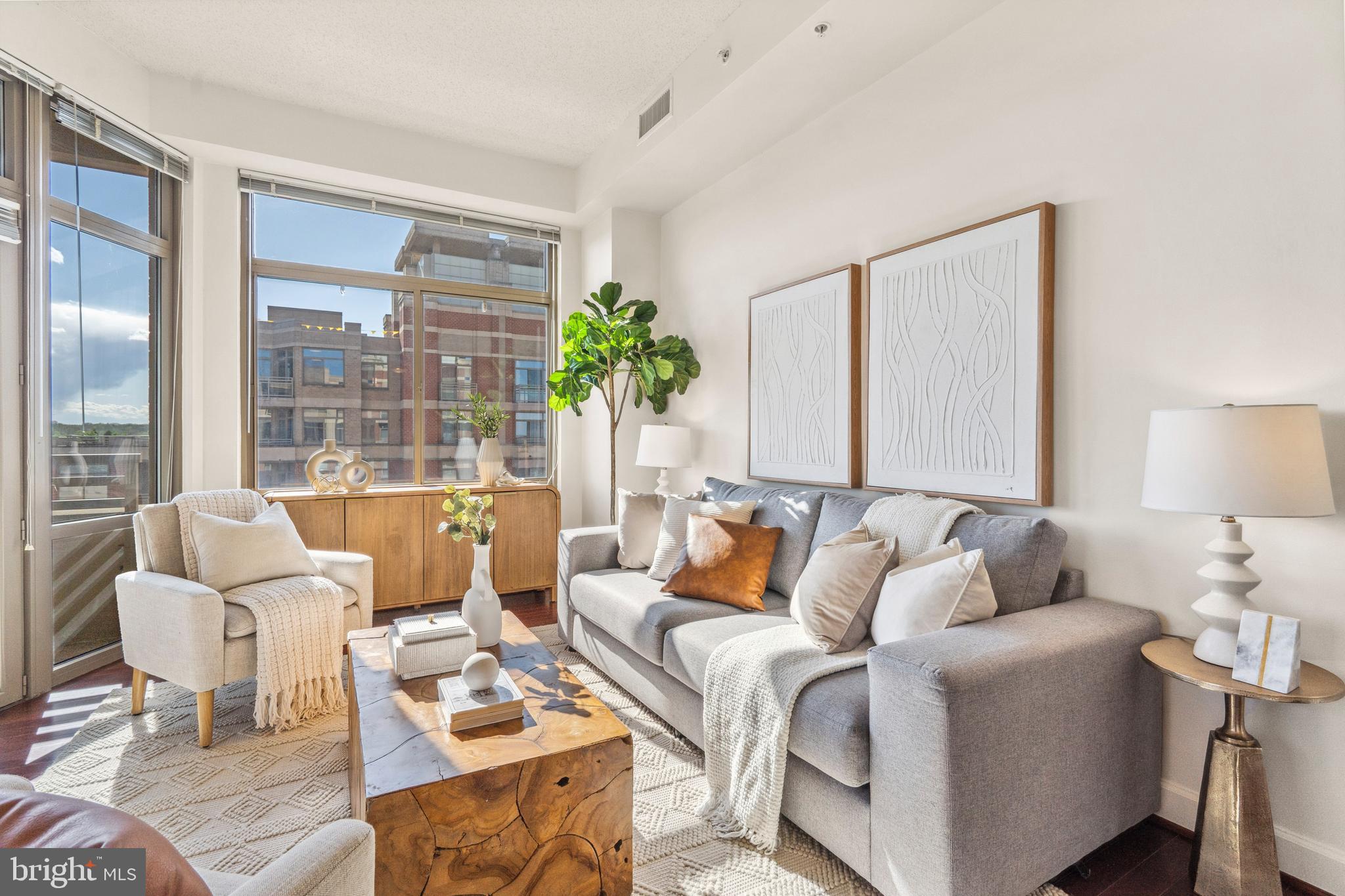 Real estate listing preview #16