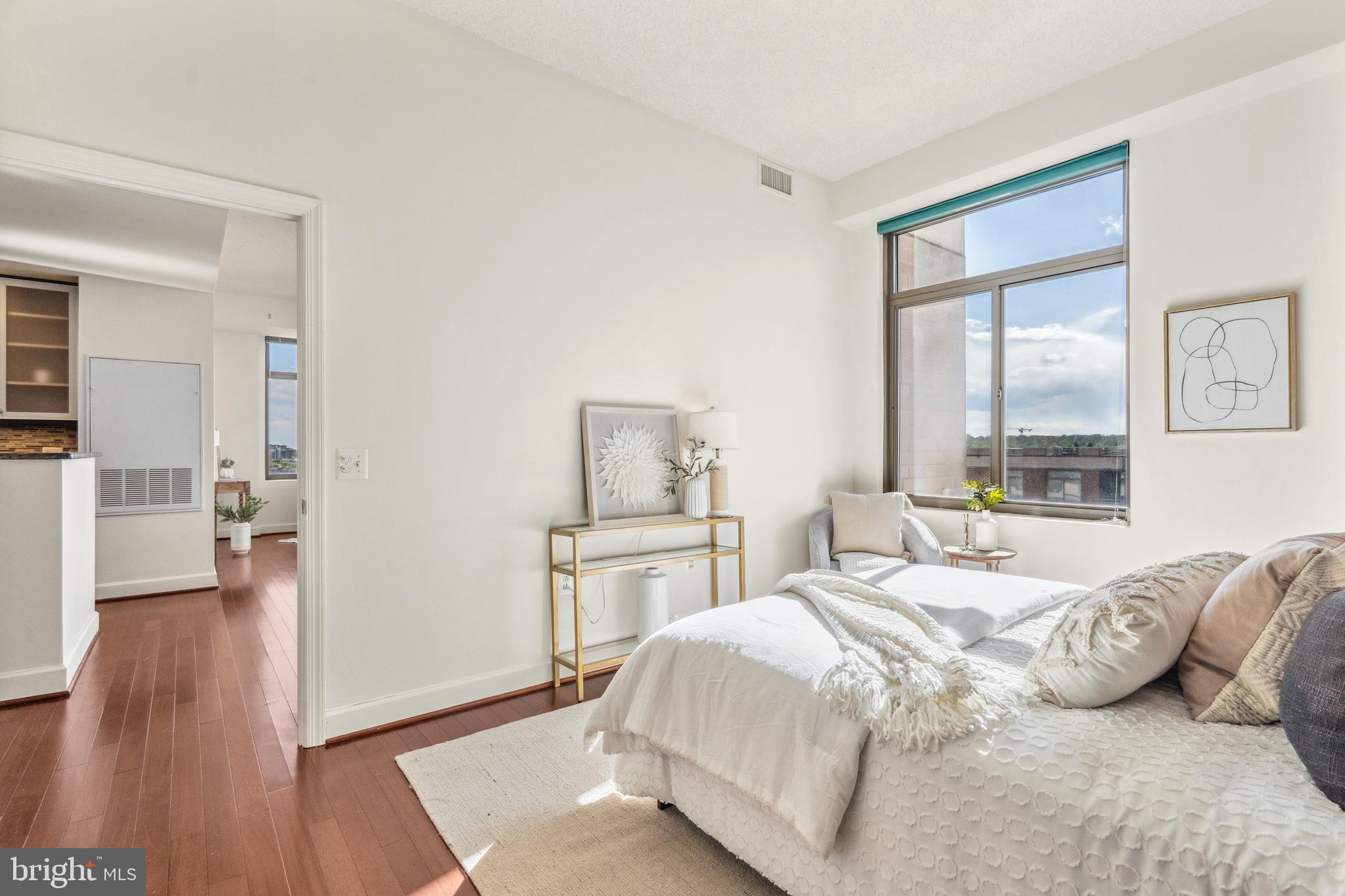 Real estate listing preview #31